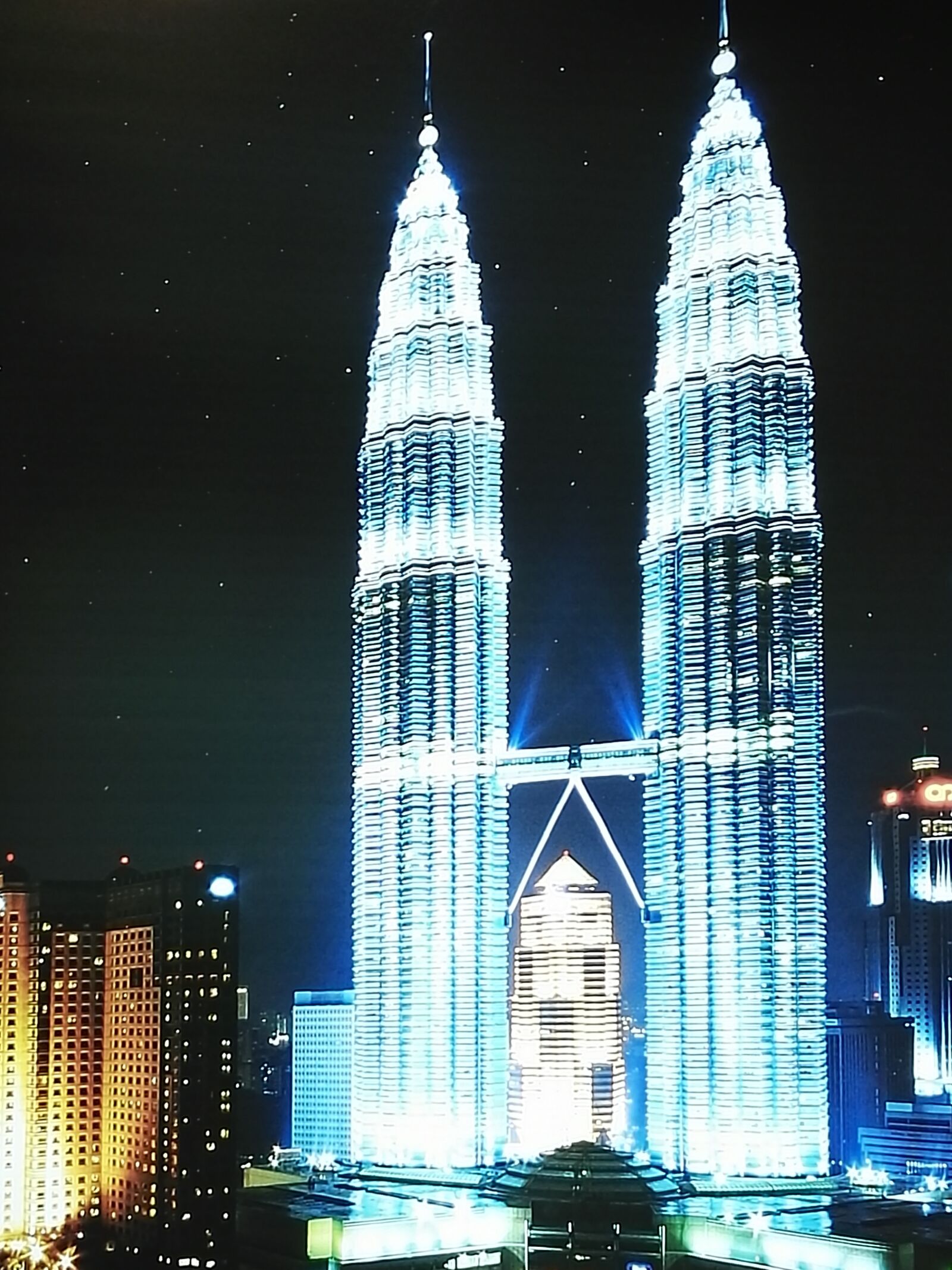 HUAWEI Mate S sample photo. Petronas towers, night, city photography