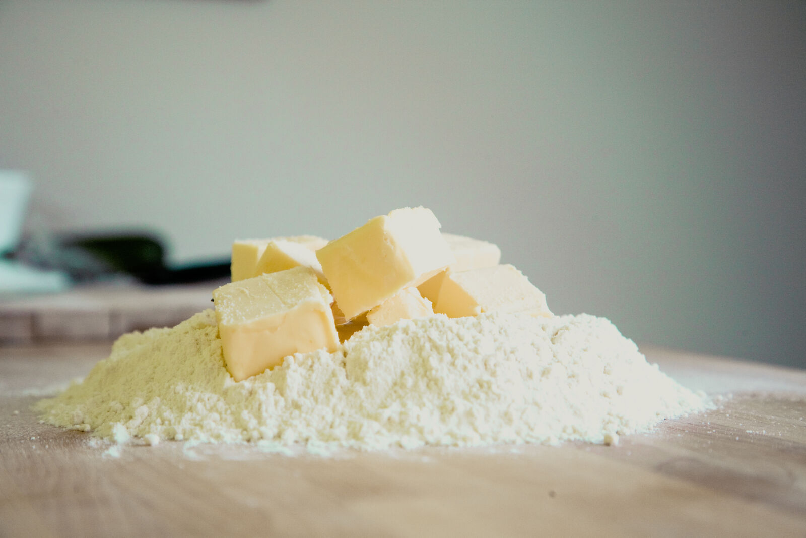 Canon EOS 5D sample photo. Bakery, flour, milk, cooking photography