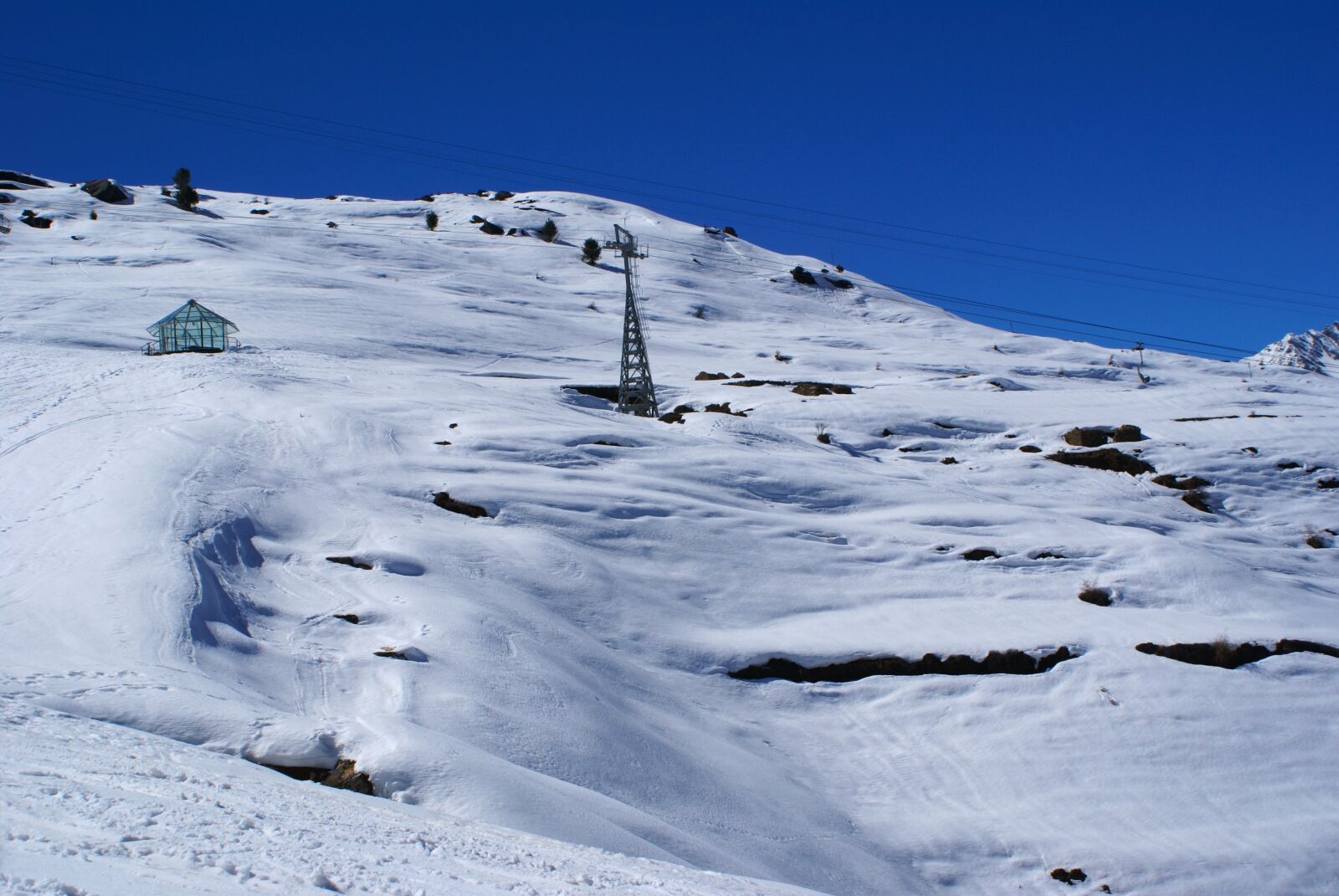 Sony Alpha DSLR-A100 sample photo. Background, nature, mountain photography