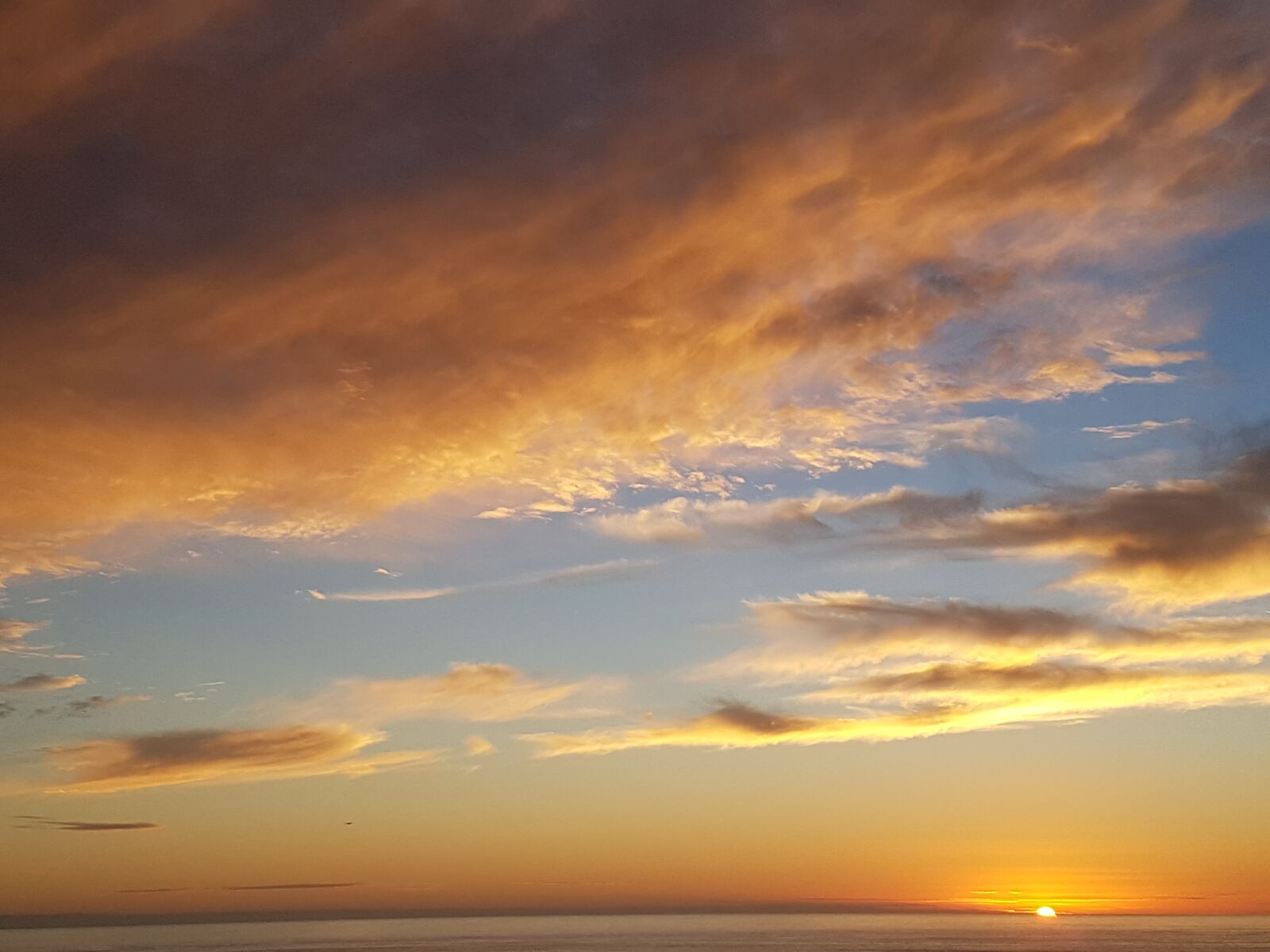 Samsung Galaxy S7 Edge sample photo. Sunset, eventide, clouds photography