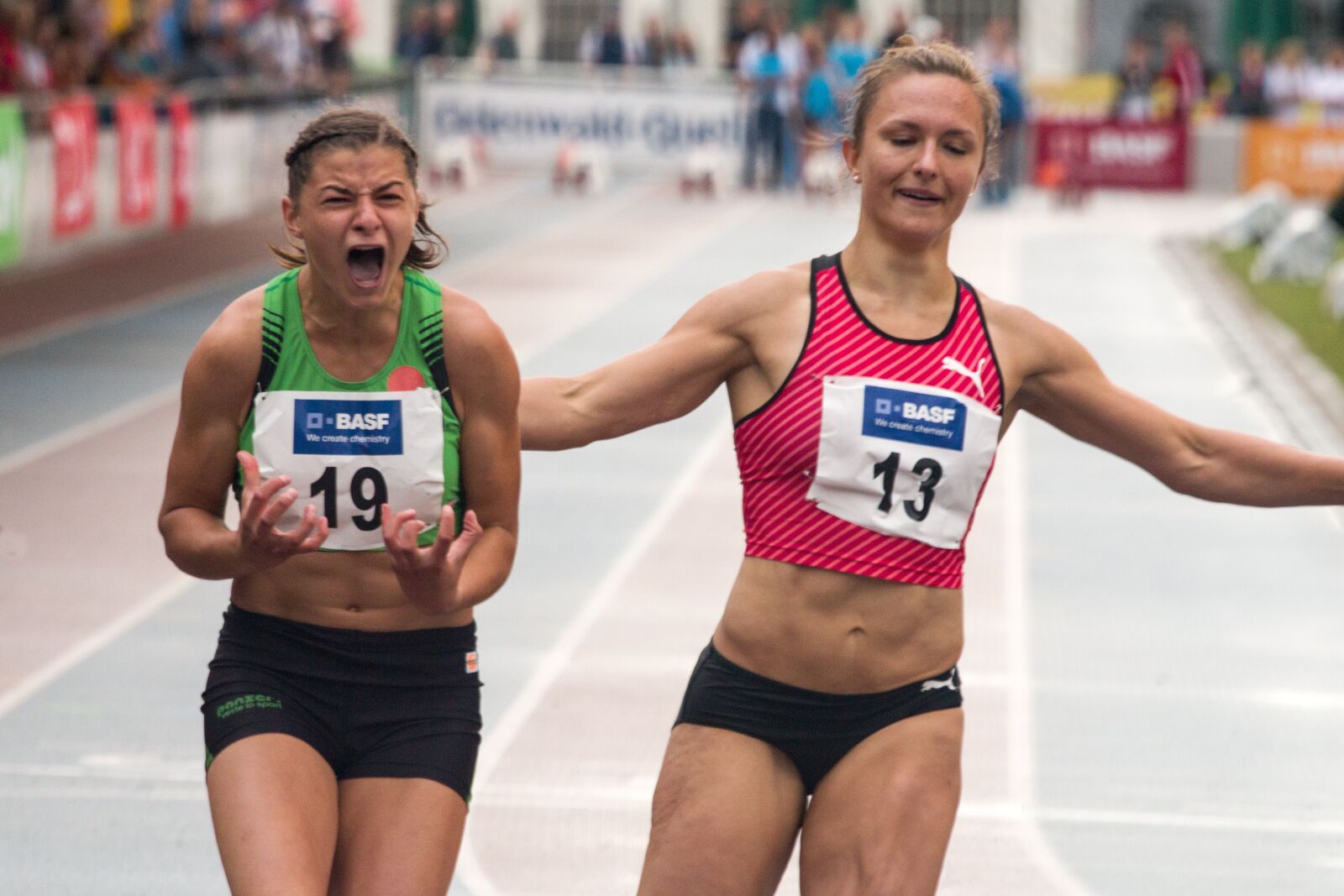 Canon EOS 70D + Canon EF 70-200mm F4L USM sample photo. Athletics, sport, sprint photography