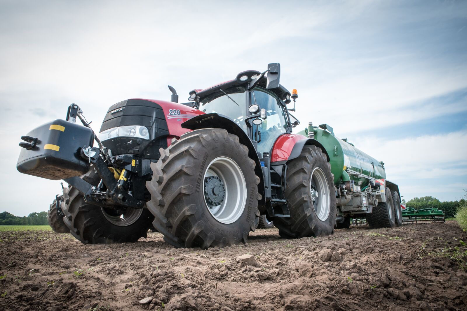 Nikon D750 sample photo. Tractor, g lle, liquid photography