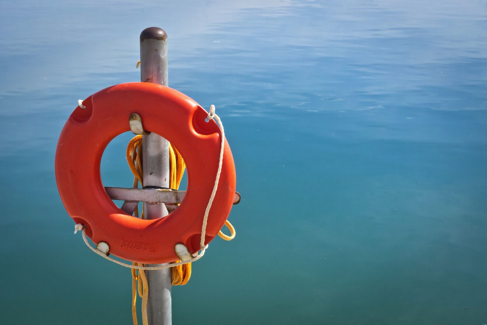 Nikon D3100 sample photo. Sea, circle, red photography