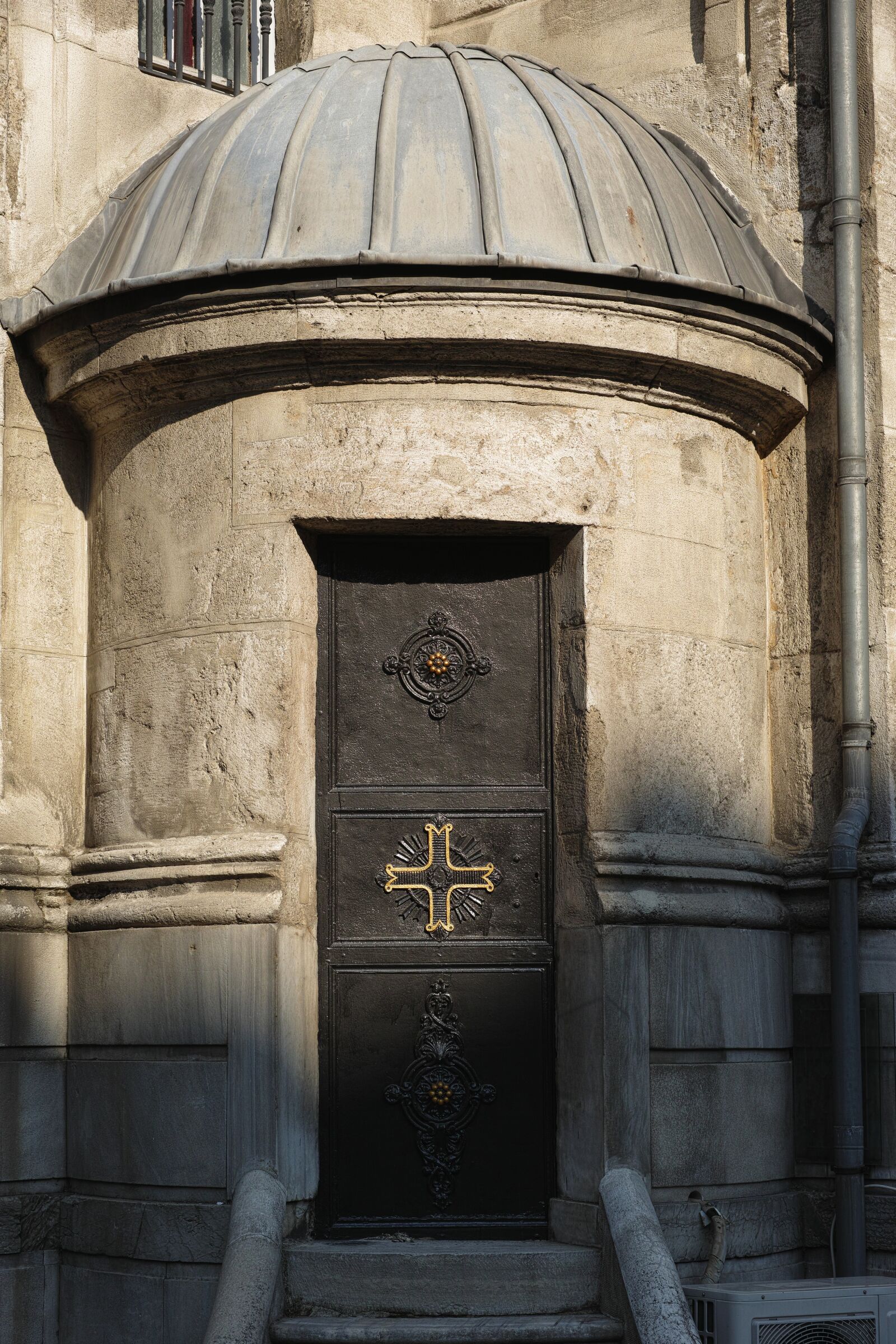 Sigma DP3 Merrill sample photo. Cliche, cross, worship photography