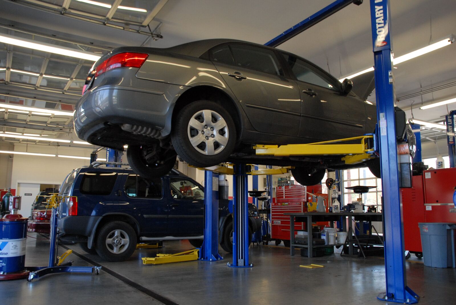 Nikon D200 sample photo. Car, mechanic, automobile photography