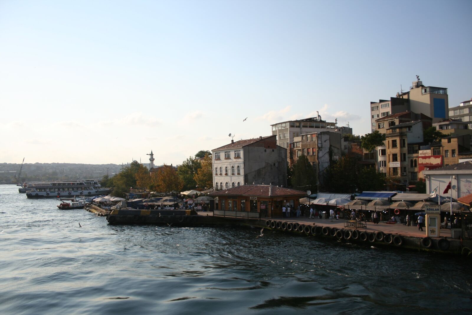 Canon EOS 350D (EOS Digital Rebel XT / EOS Kiss Digital N) sample photo. Turkey, istanbul, eminonu photography