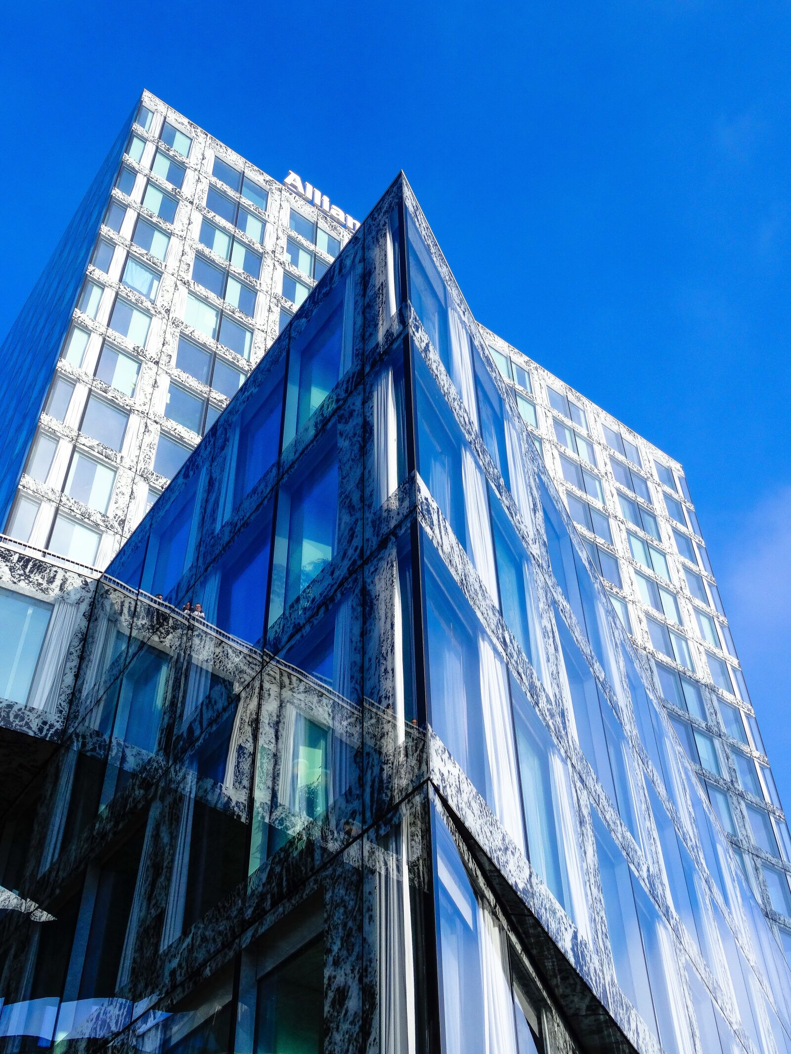 Sony Cyber-shot DSC-HX50V sample photo. Architecture, building, facade photography