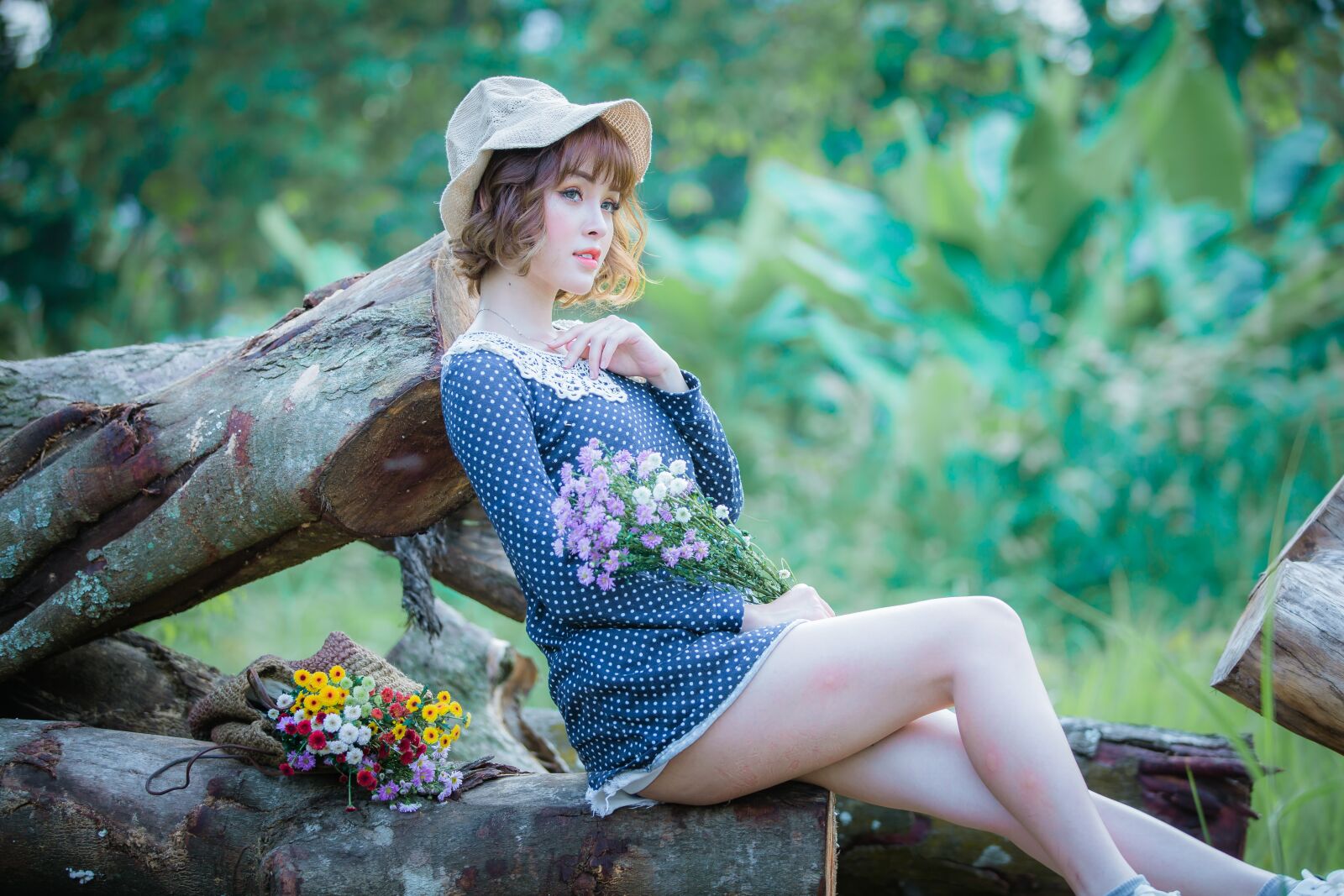Canon EF 70-200mm F2.8L IS II USM sample photo. Girl, woman, people photography