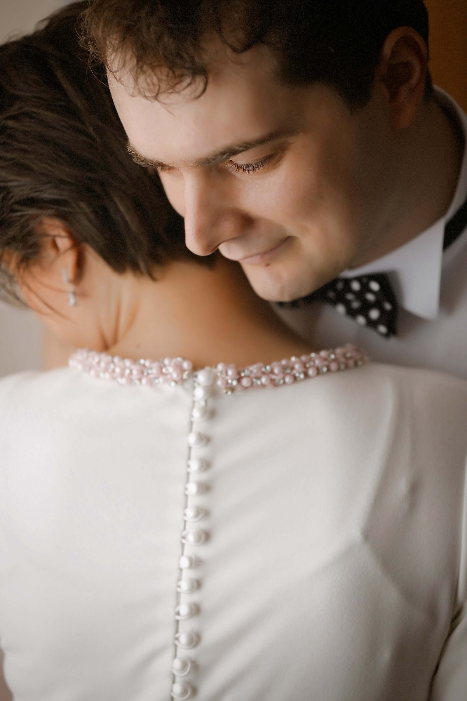 Canon EF 70-200mm F2.8L IS II USM sample photo. Hug, woman, man, gentleman photography