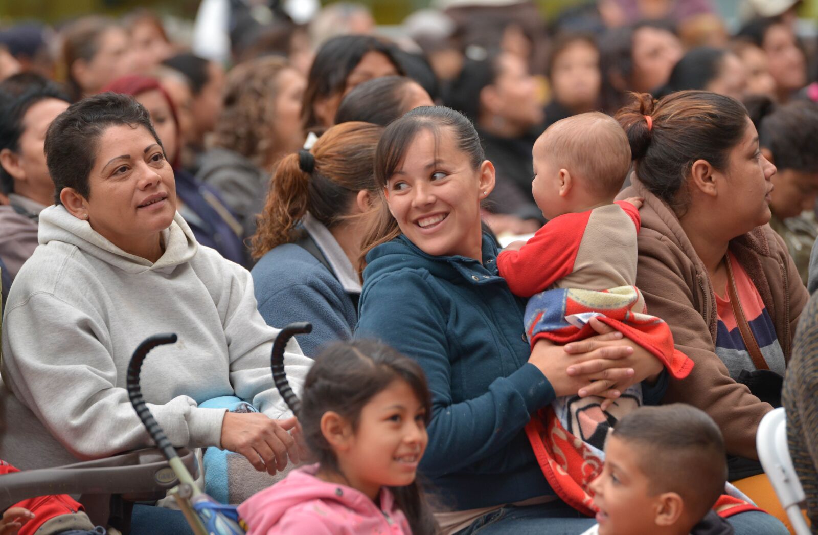 Nikon D800 sample photo. People, group, many photography