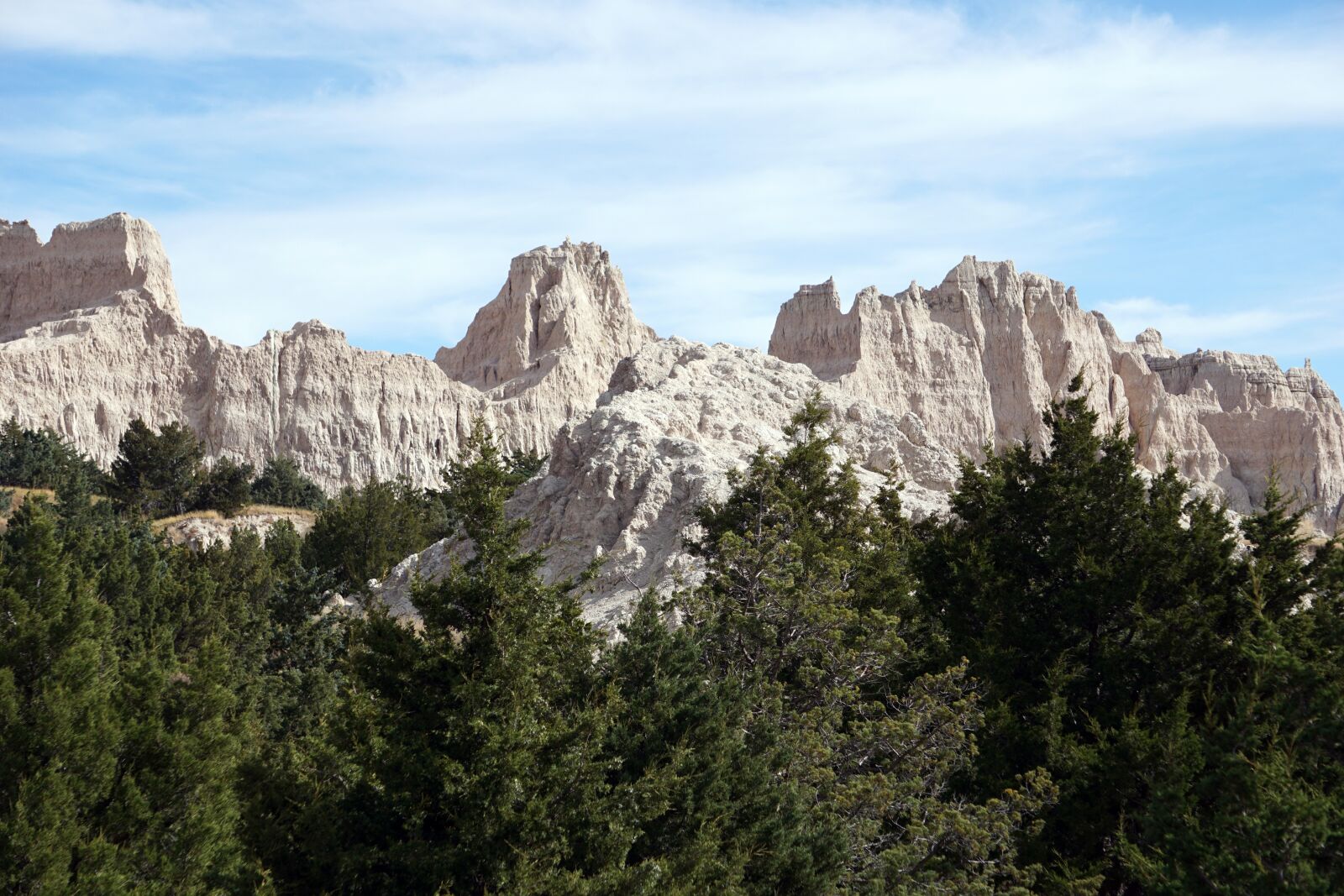 Sony E 55-210mm F4.5-6.3 OSS sample photo. Badlands, badlands national park photography