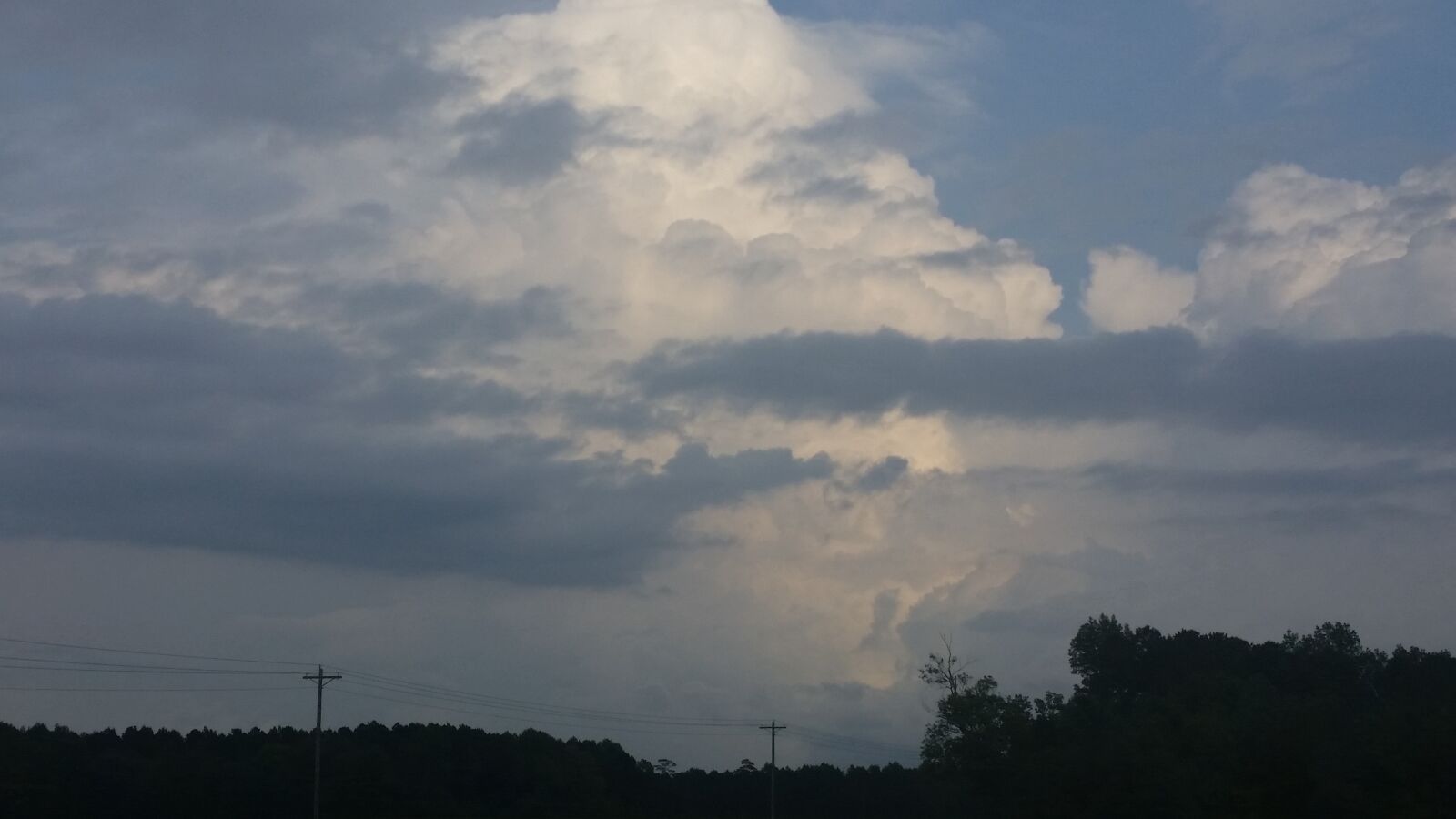 Samsung Galaxy S5 sample photo. Sky, clouds, day photography