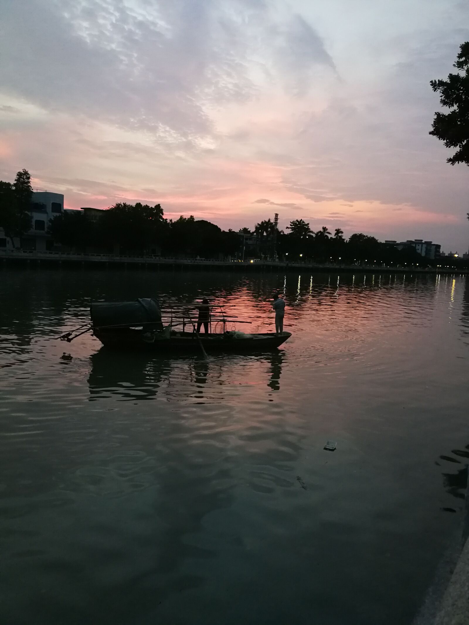 HUAWEI P10 sample photo. Sunset, the fisherman, fish photography