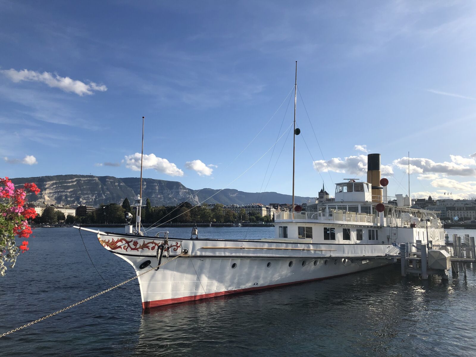iPhone X back dual camera 4mm f/1.8 sample photo. Geneva, boat, lake photography