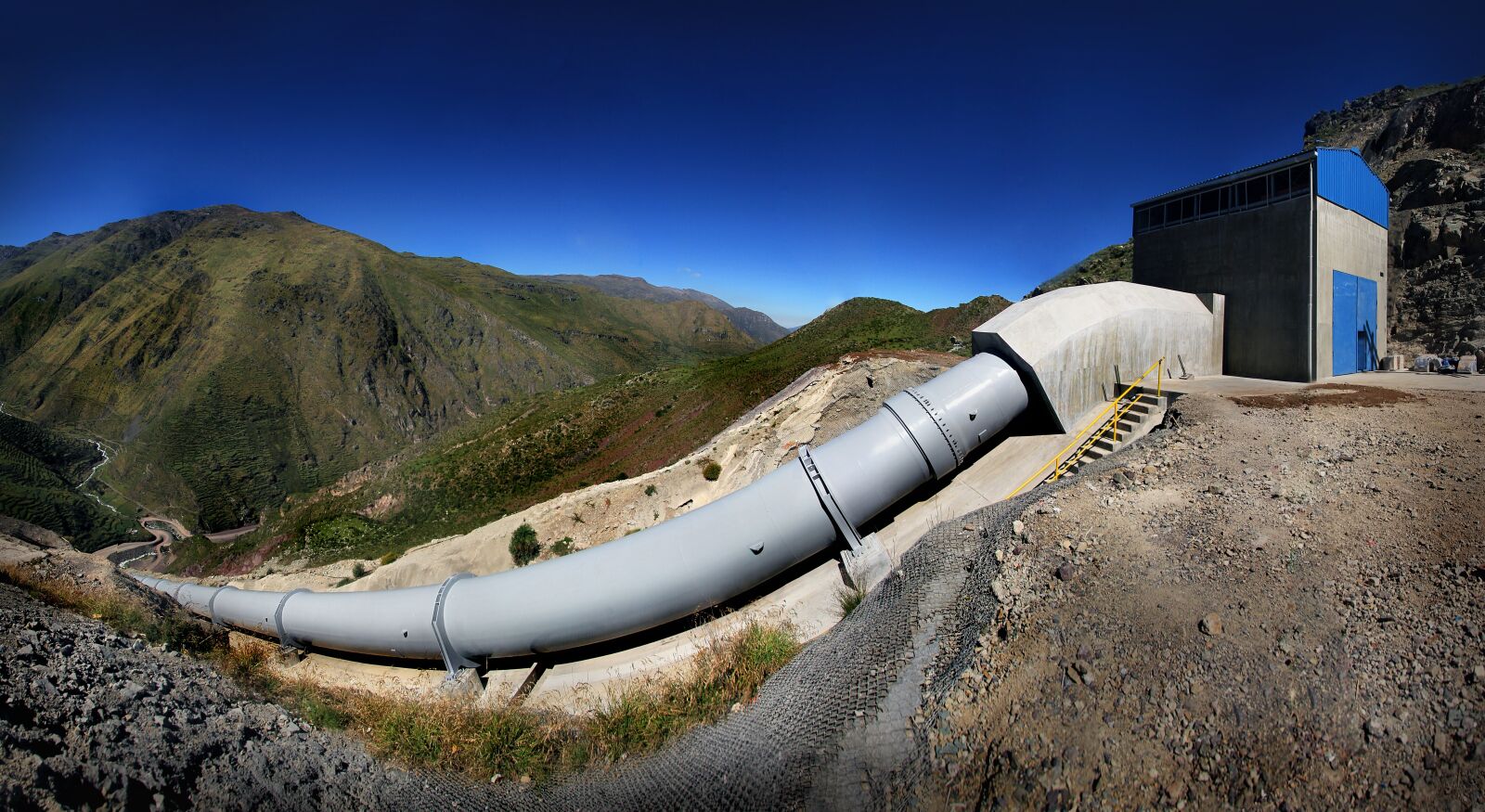 Canon EOS 7D + Canon EF-S 10-22mm F3.5-4.5 USM sample photo. Pipe, hydroelectric power station photography