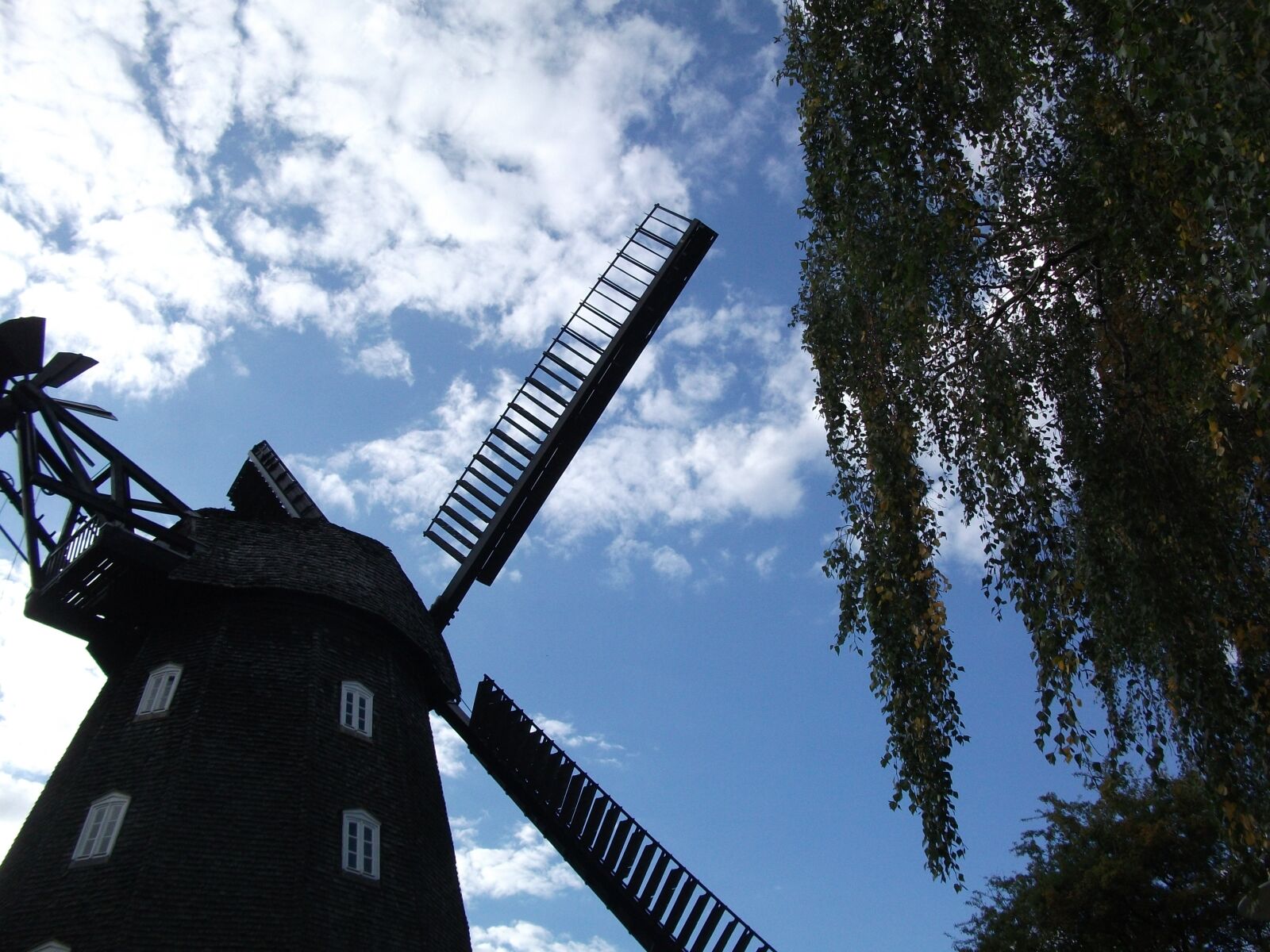 Fujifilm A170 A180 sample photo. Mill, sky, windmill photography