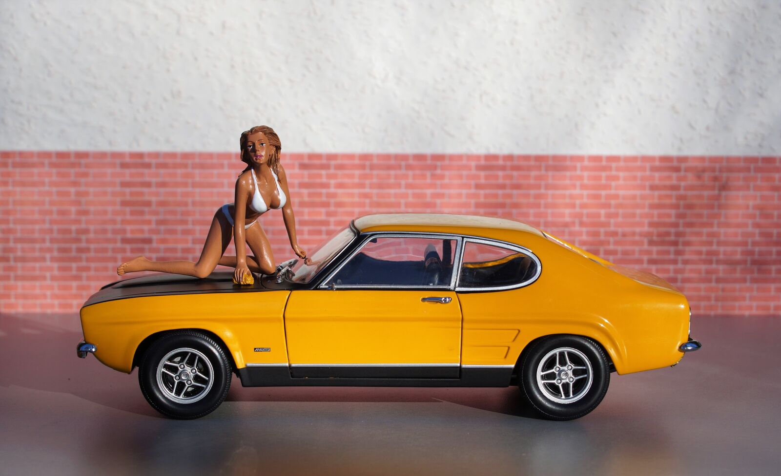 Sony DT 18-70mm F3.5-5.6 sample photo. Model car, ford, capri photography