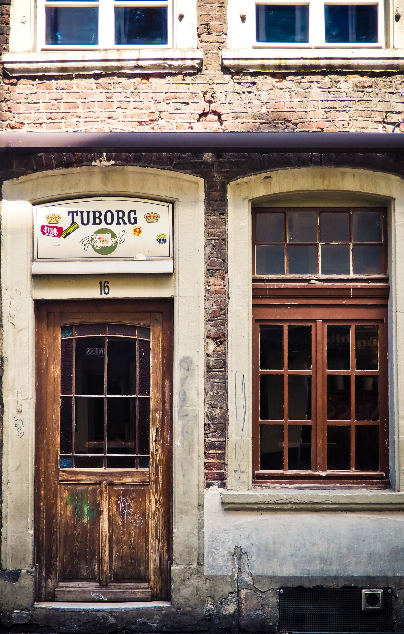 Olympus OM-D E-M10 sample photo. Architecture, facade, old photography