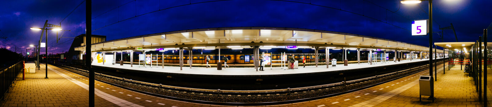 Fujifilm X100T sample photo. Railway, station photography