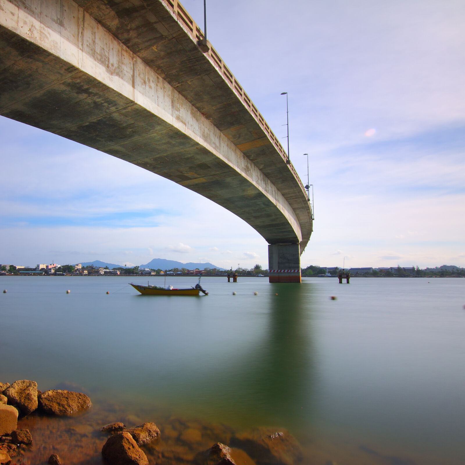 Canon EOS 50D sample photo. White, bridge photography