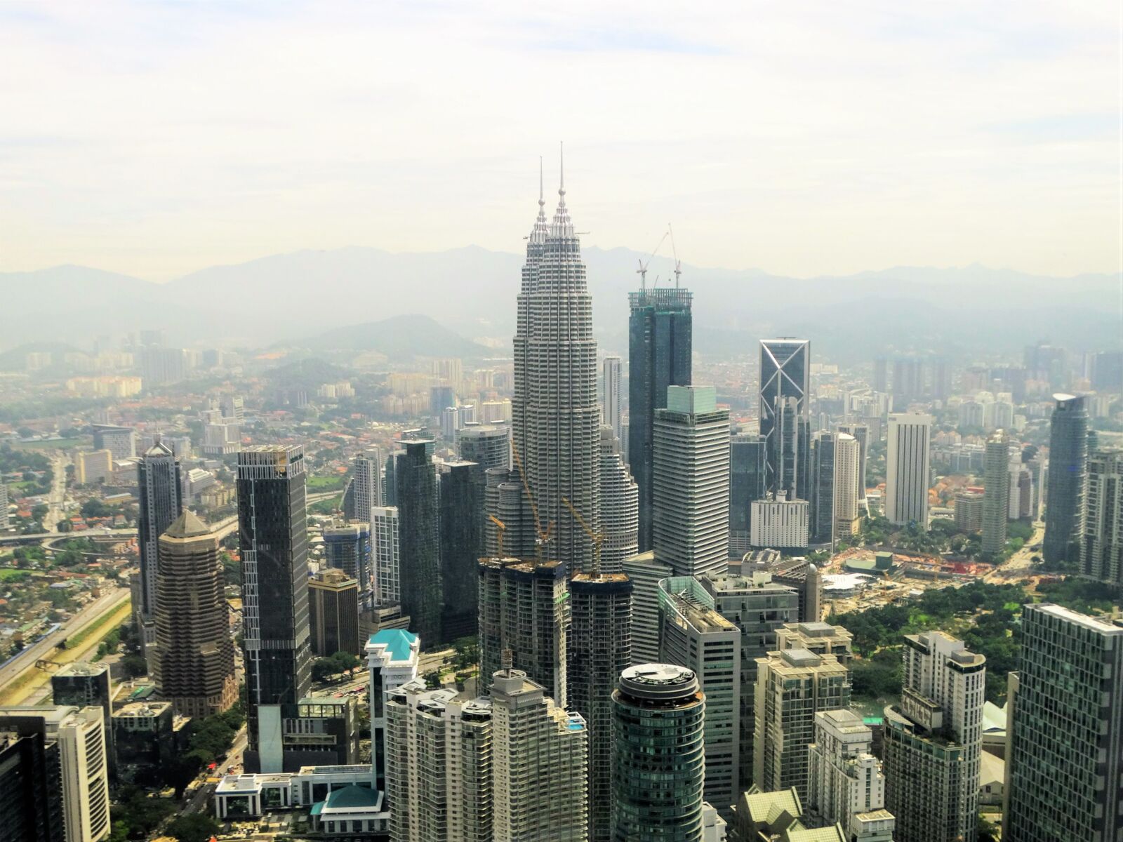 Sony Cyber-shot DSC-HX300 sample photo. Kuala lumpur, twin towers photography