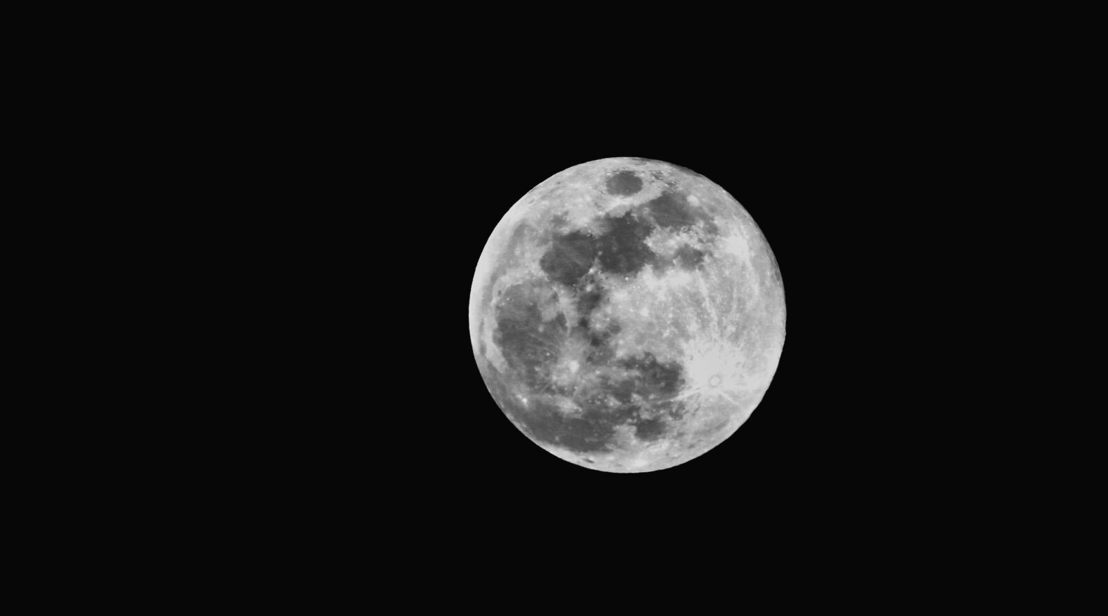 Canon EOS-1D X sample photo. Moon, landscape, black and photography
