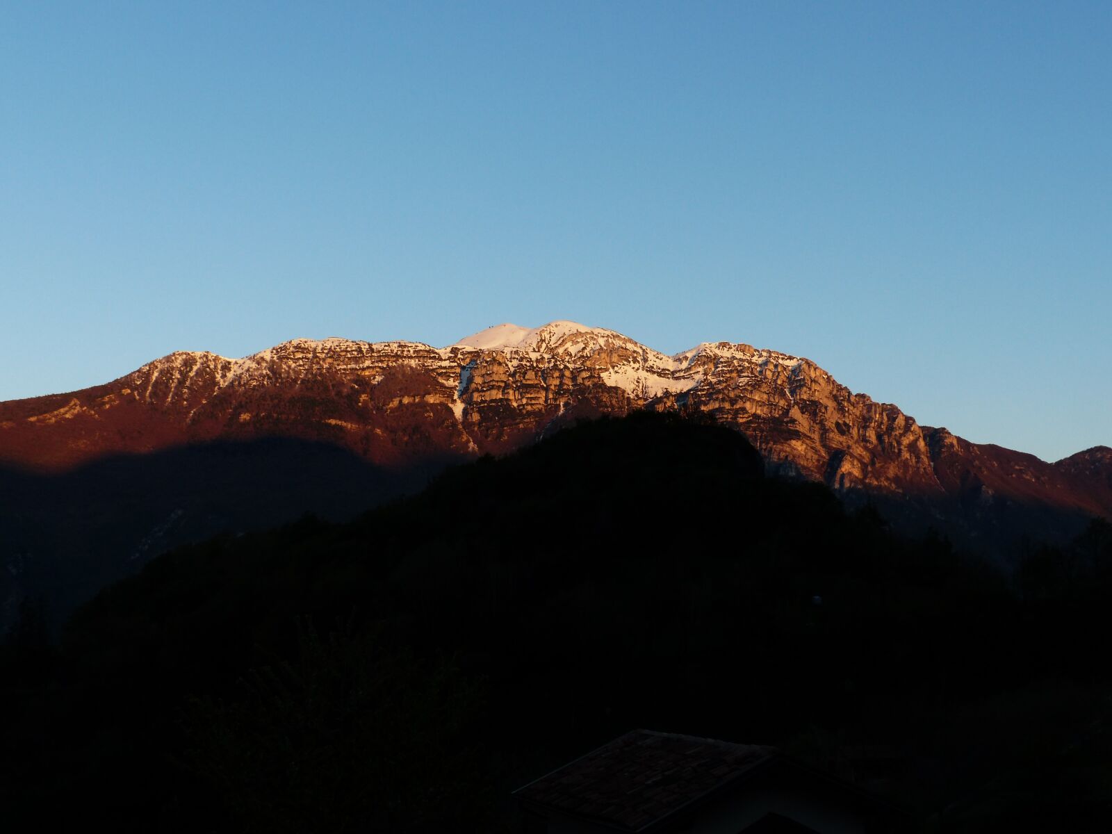 Panasonic Lumix DMC-FZ200 sample photo. Monte altissimo, monte altissimo photography