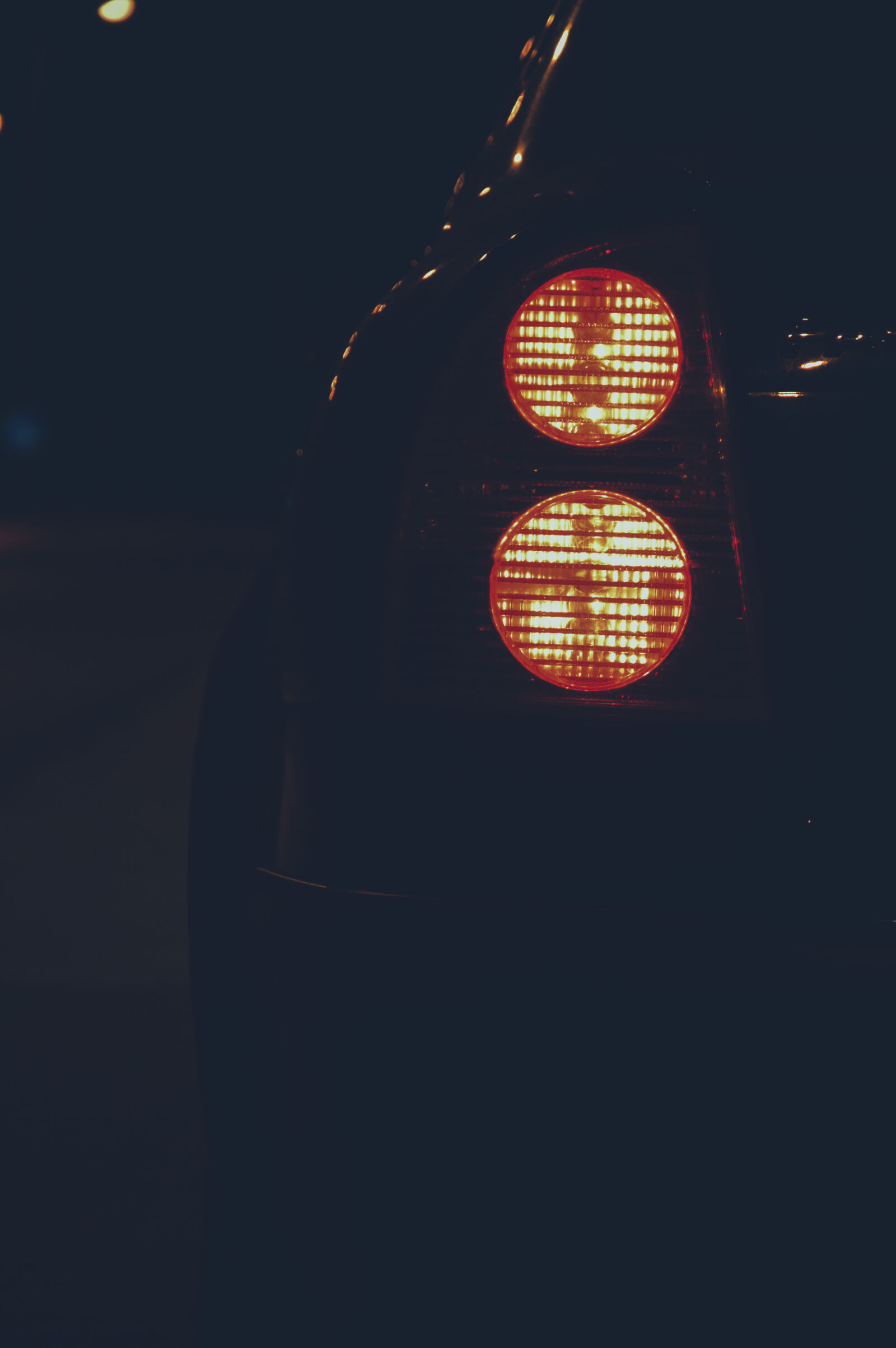 Nikon D3200 sample photo. Car, lights, night, stop photography