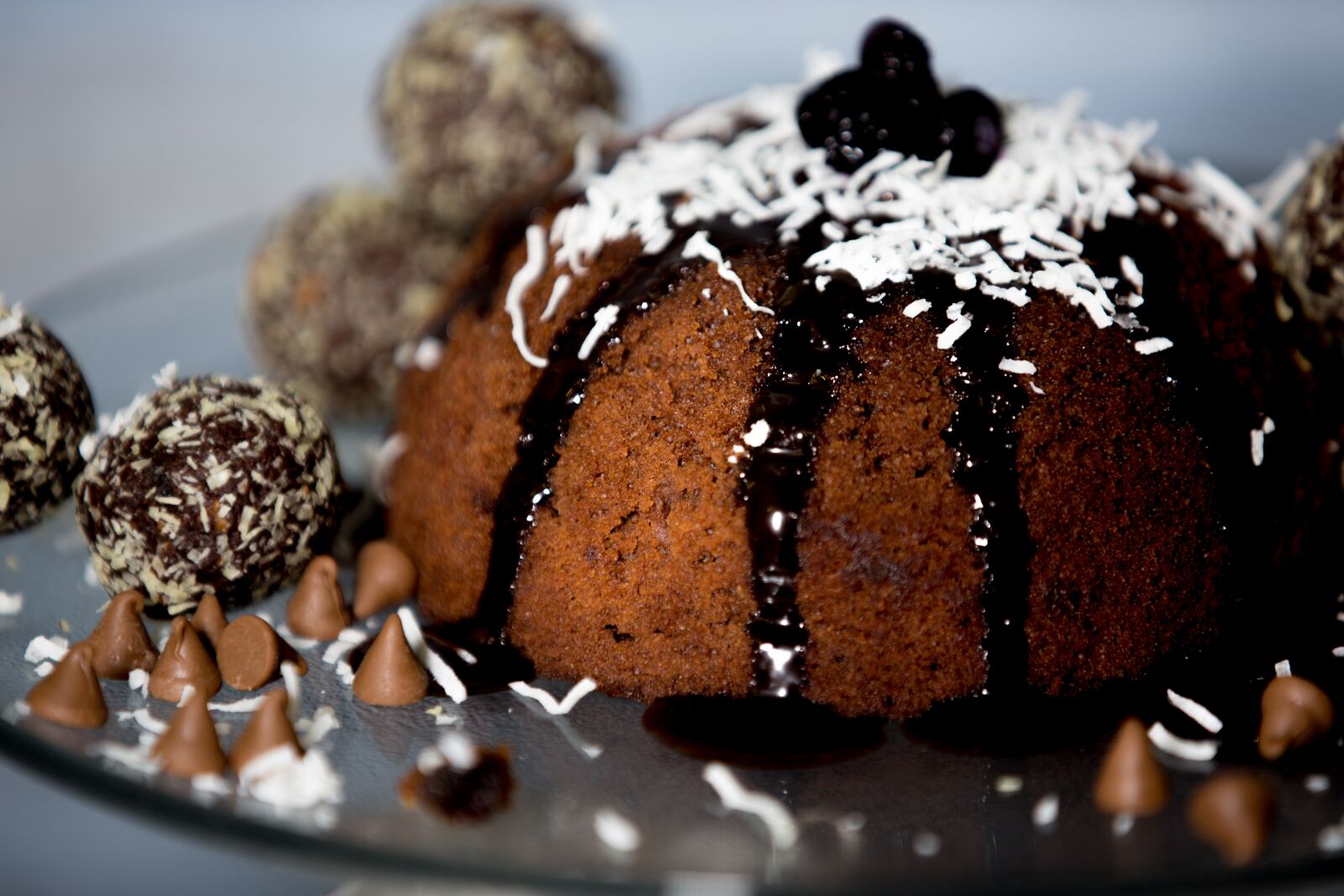 Canon EOS 5D Mark III sample photo. Christmas cake, desert, icing photography