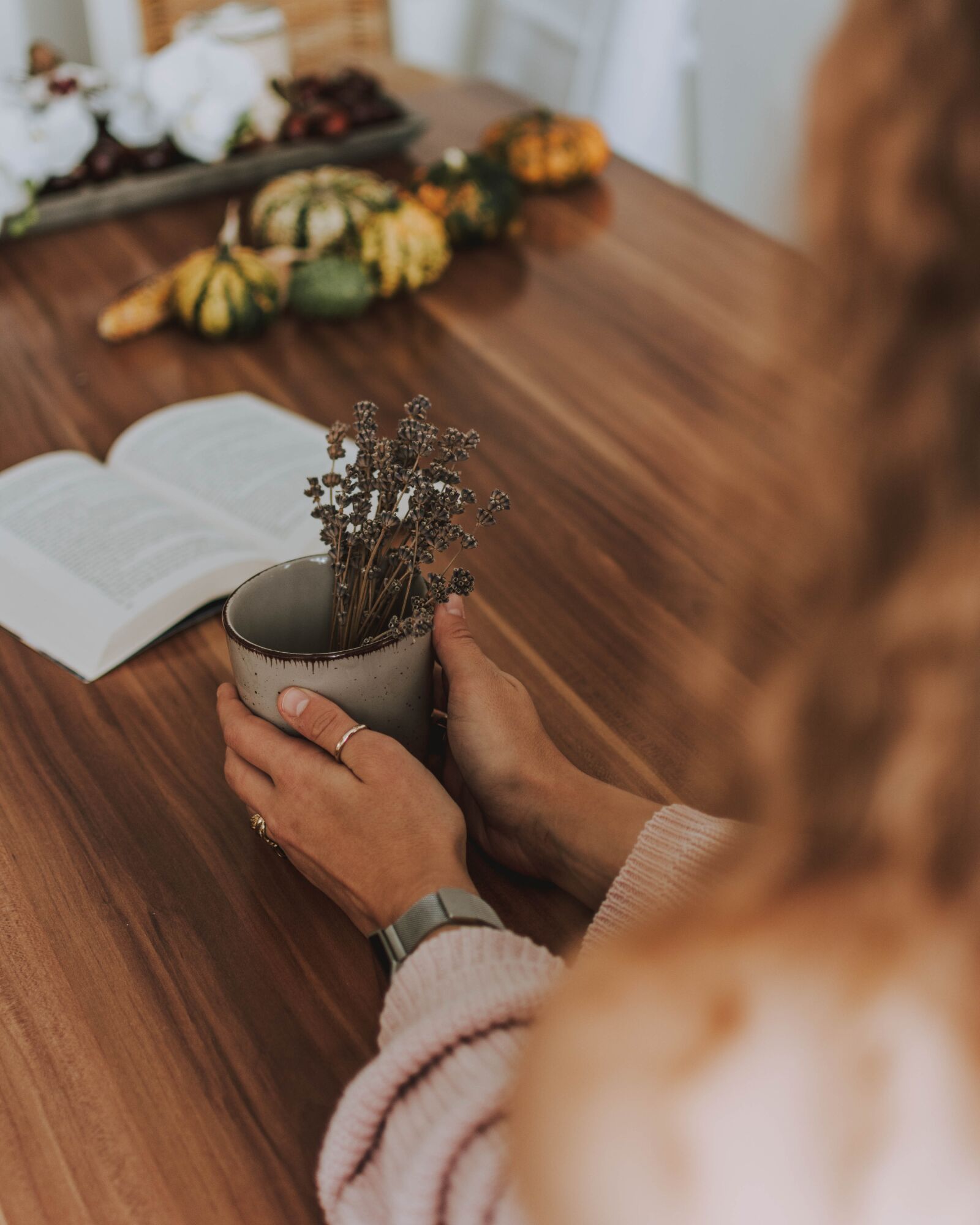 Nikon D5200 sample photo. Woman, coffee, book photography