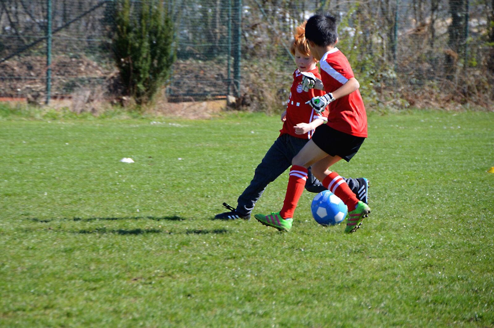 Nikon D3200 sample photo. Children, football, attack photography