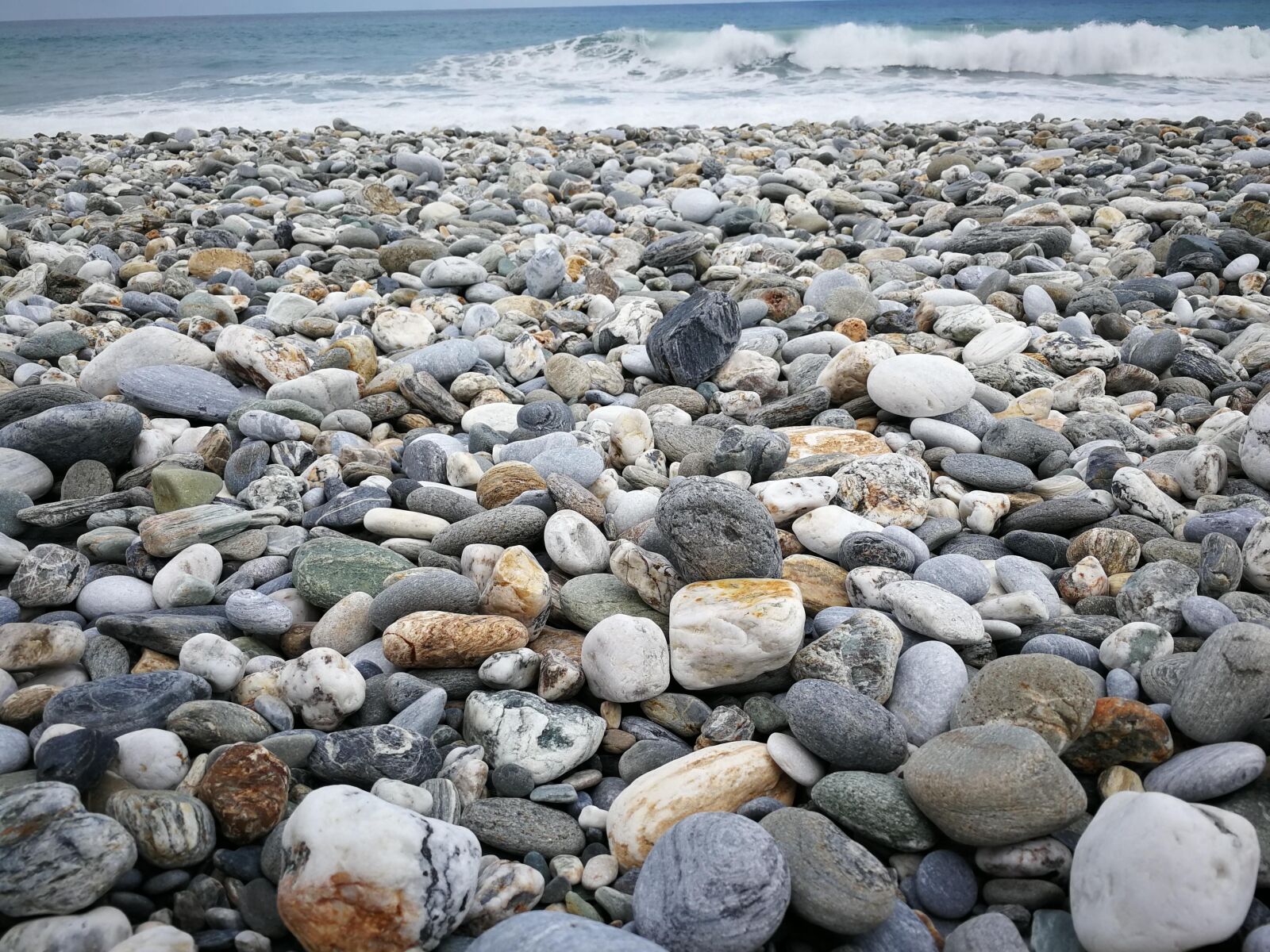 HUAWEI Mate 9 sample photo. Stone, seaside, taiwan photography