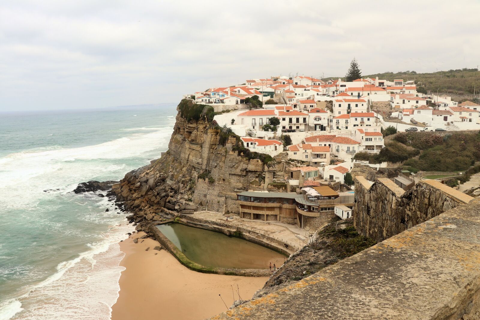 Canon EF-S 18-135mm F3.5-5.6 IS USM sample photo. Azenhas do mar, portugal photography