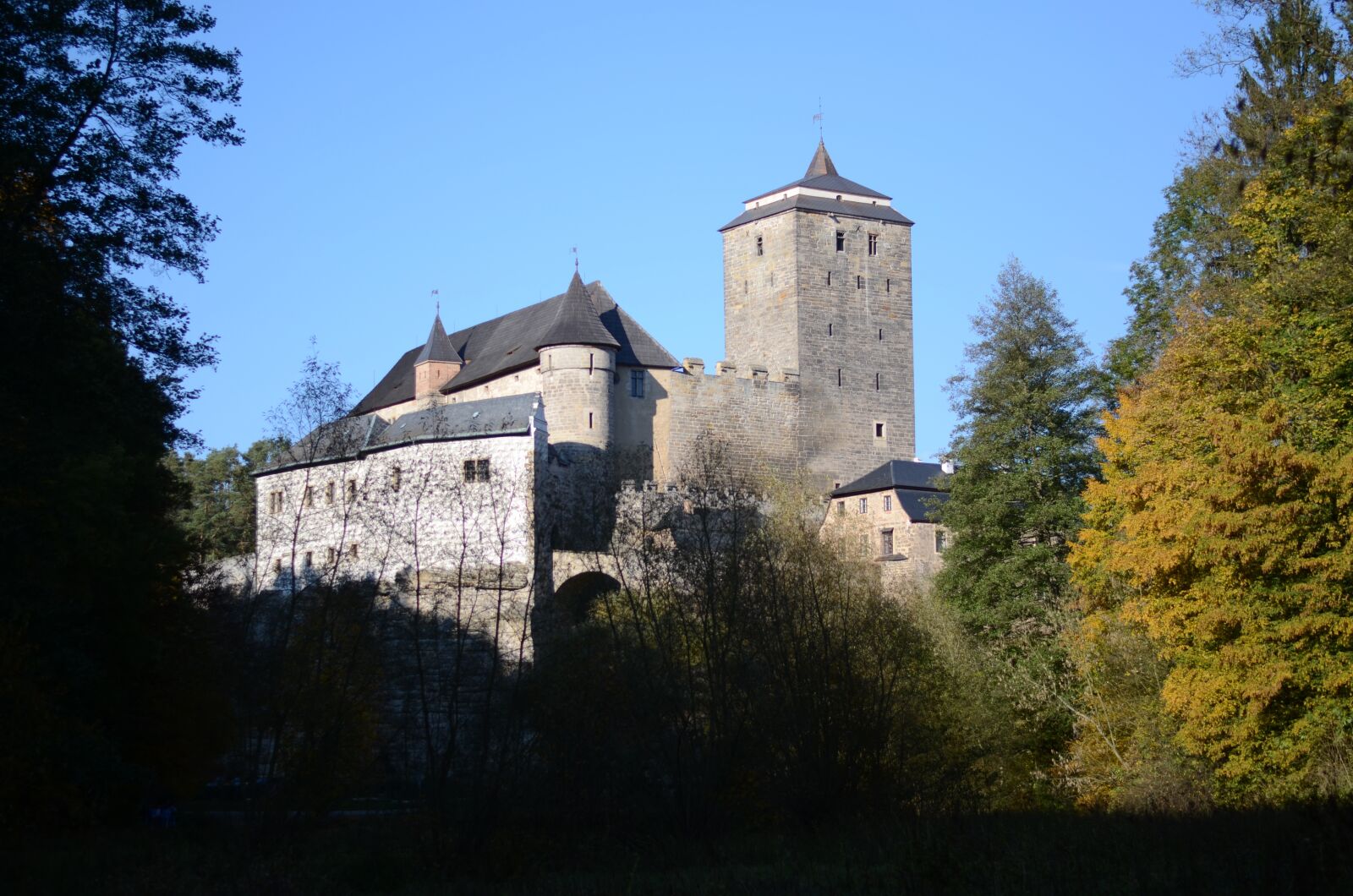 Nikon D5100 sample photo. Castle, autumn, strength photography