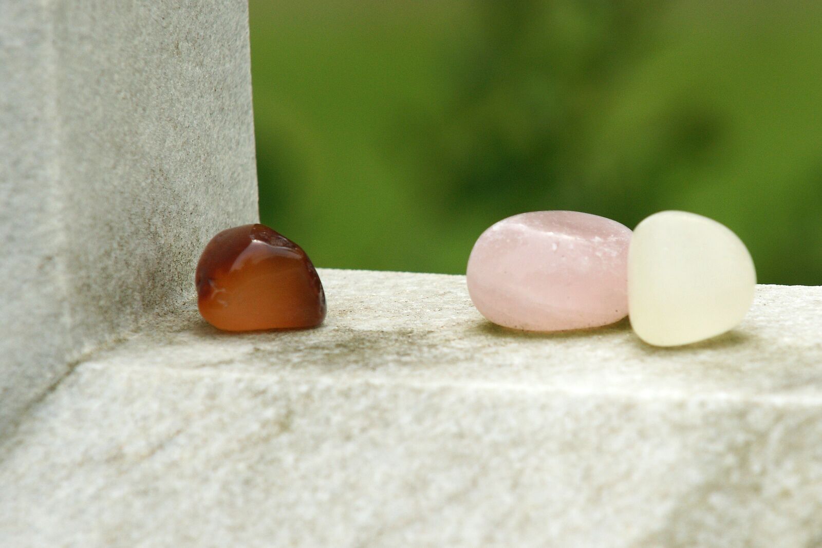 Sony Alpha DSLR-A700 sample photo. Stones, coloured stone, gems photography