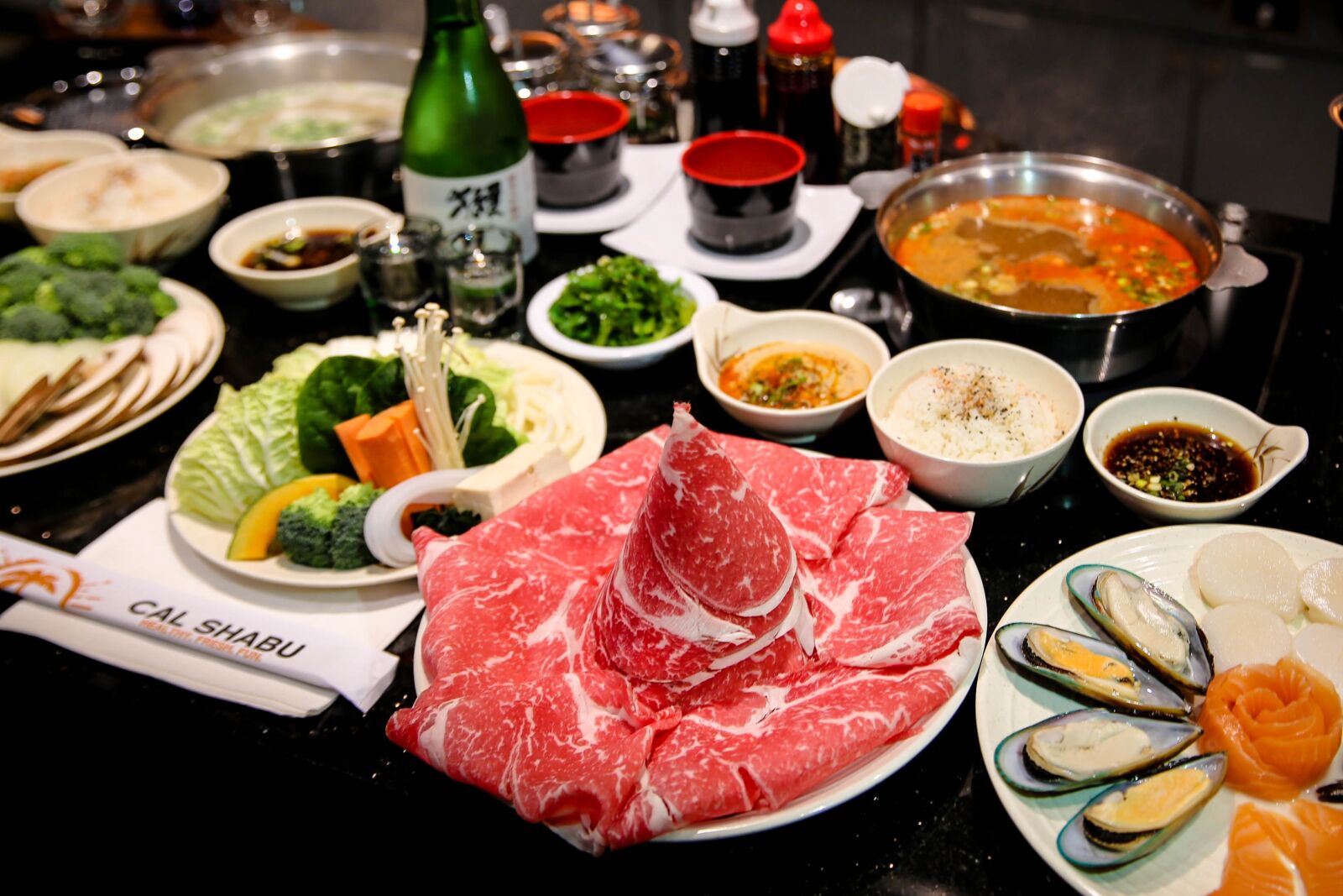 Canon EF 24-70mm F2.8L II USM sample photo. Shabu, shabu shabu, japanese photography