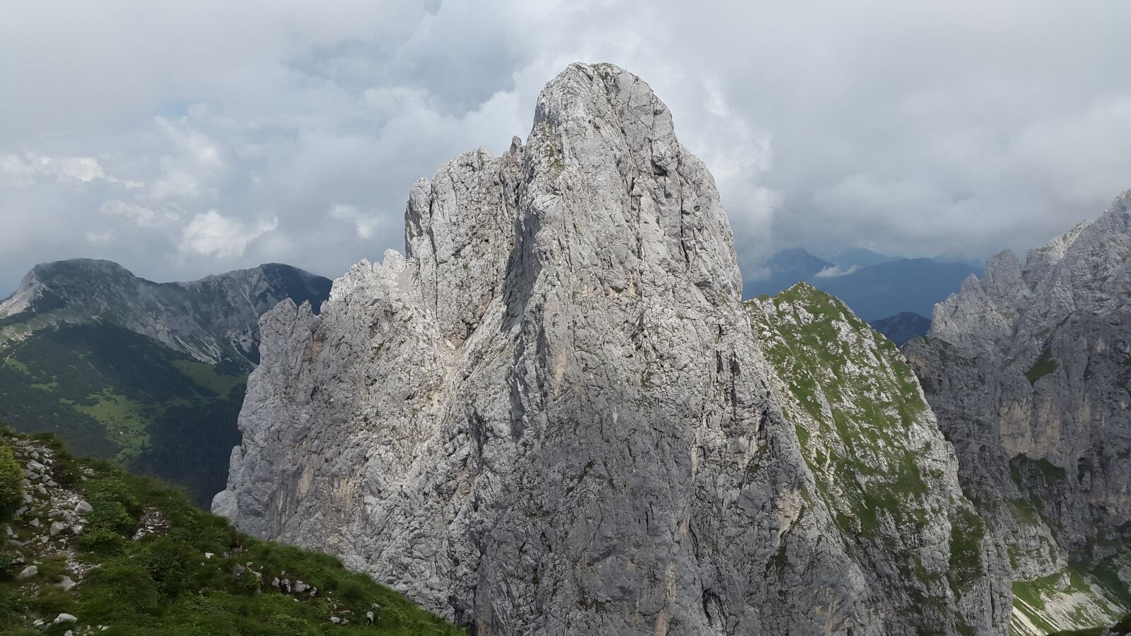 Samsung Galaxy Alpha sample photo. Gimpel, tannheim, alpine photography