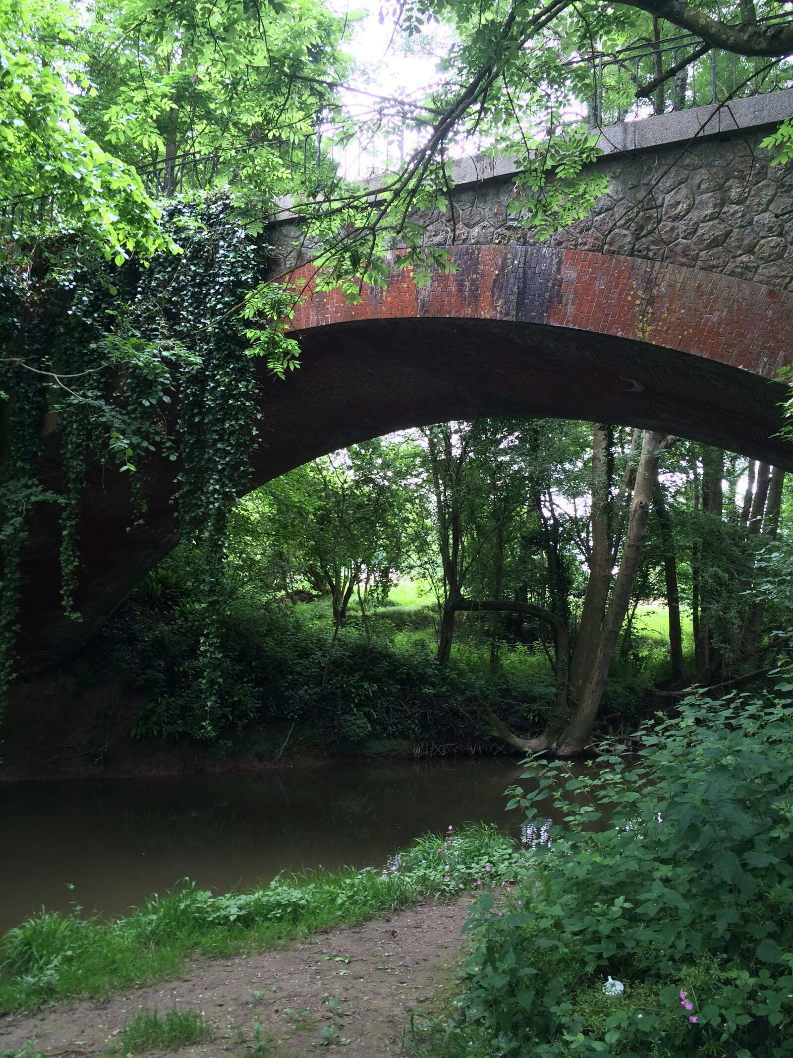 iPhone 5s back camera 4.15mm f/2.2 sample photo. Bridge, abandoned, brick photography