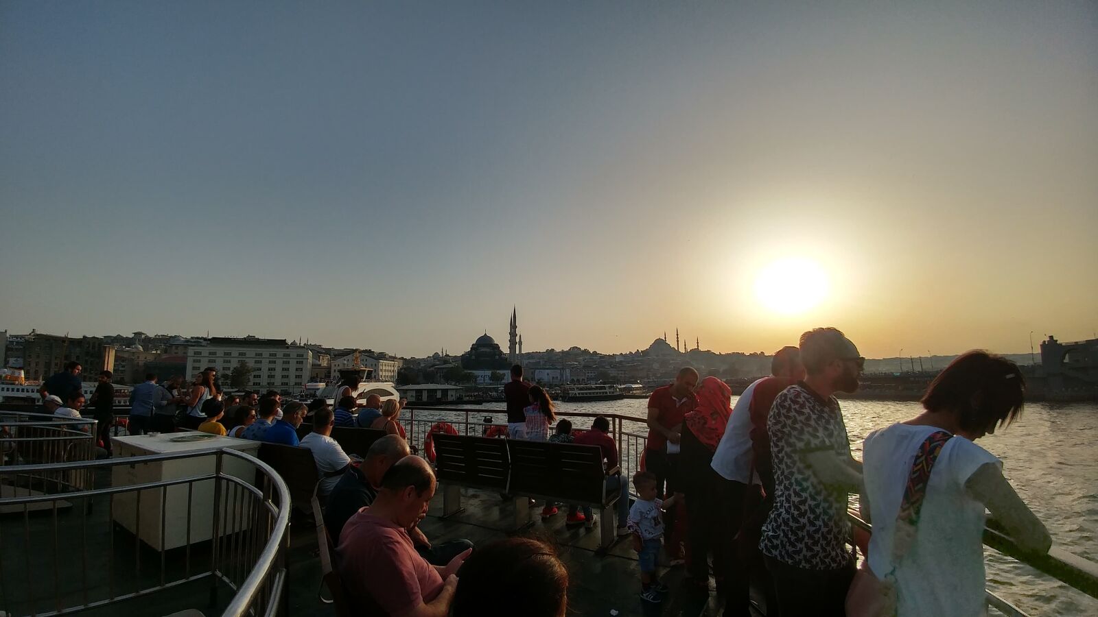 LG G5 sample photo. Crowd, spectator, city, istanbul photography