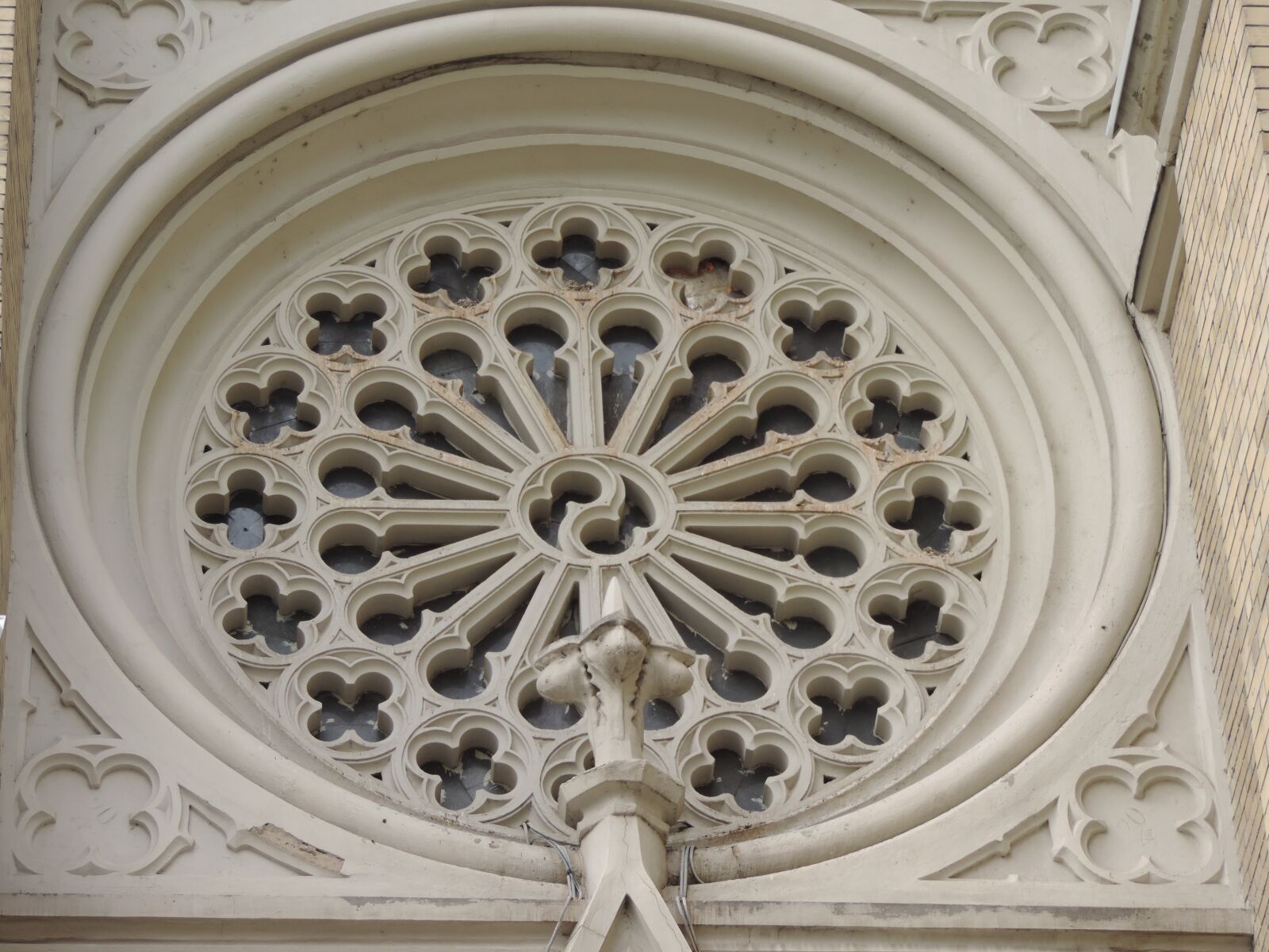 Nikon Coolpix P520 sample photo. Arabesque, gothic, framework, architecture photography