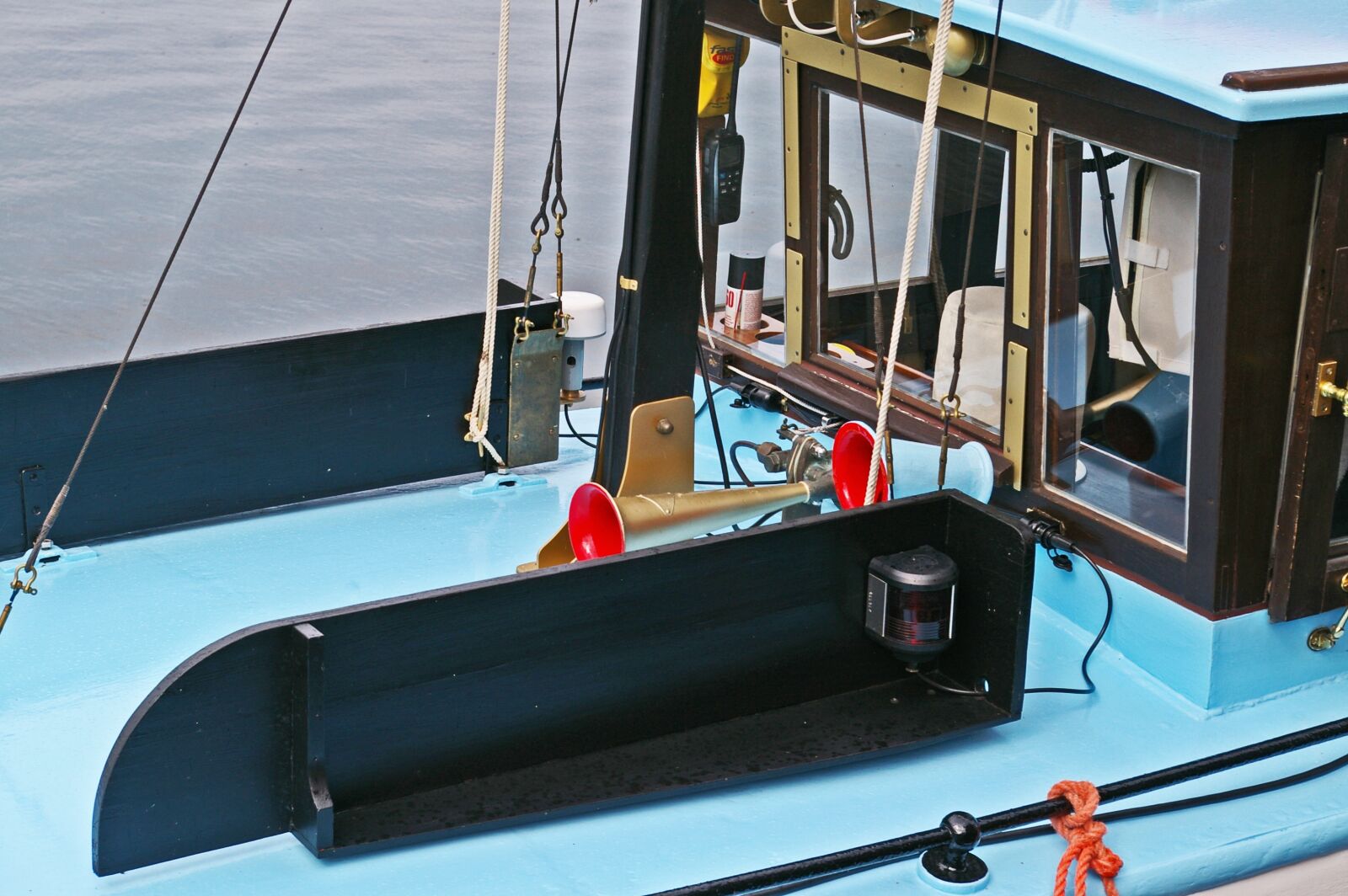 Pentax *ist DL2 sample photo. Fishing vessel, fishing boat photography