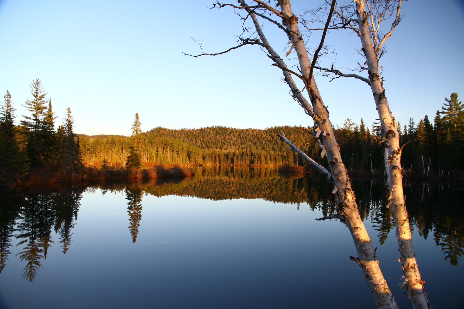 Canon EOS 7D sample photo. Lake, calm, landscape photography