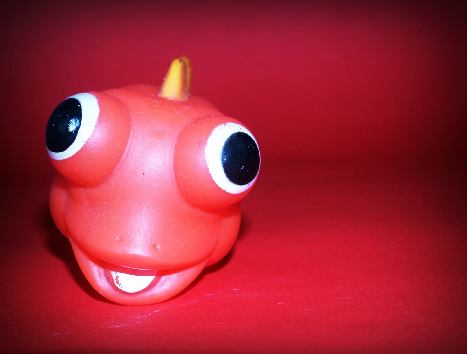 Olympus E-300 (EVOLT E-300) sample photo. Toy, friends, bath toy photography