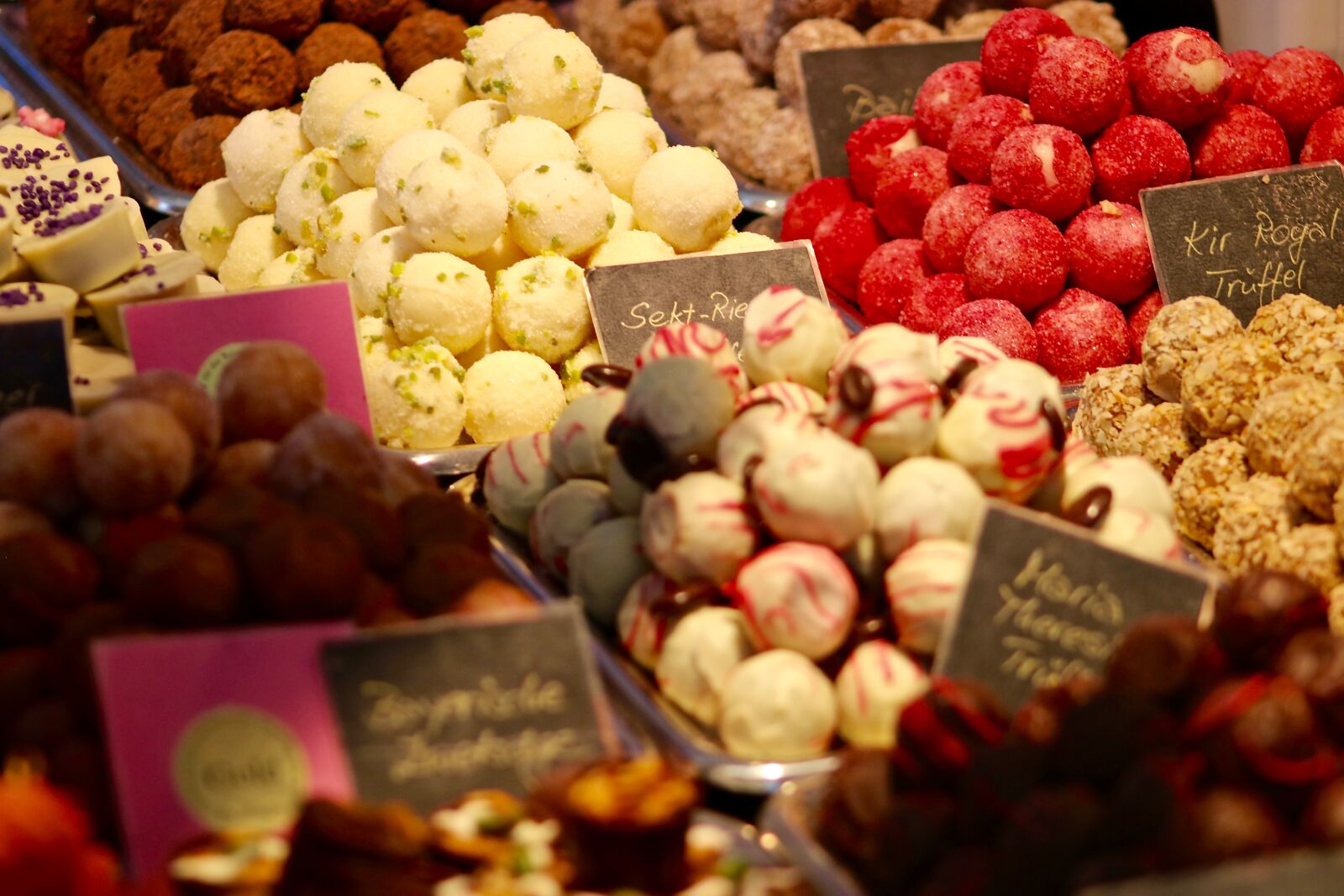 Canon EOS 750D (EOS Rebel T6i / EOS Kiss X8i) sample photo. Food, passau, chocolate photography