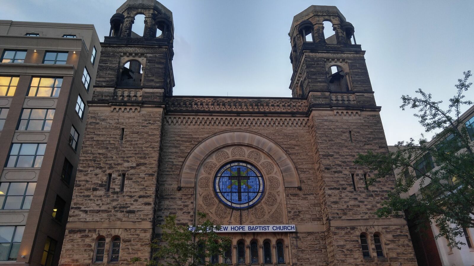 LG V10 sample photo. Washington, dc, church photography