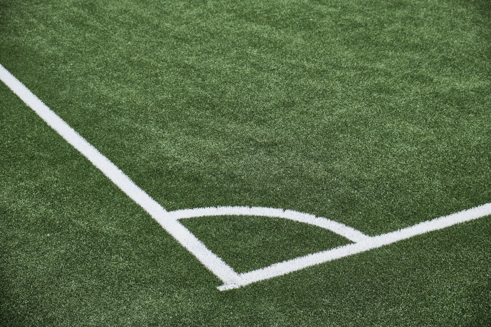 Fujifilm XF 18-55mm F2.8-4 R LM OIS sample photo. Football, field, corner photography
