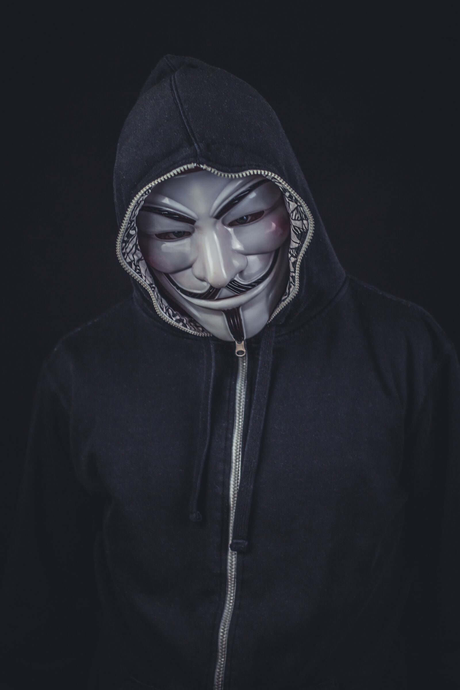 Canon EOS 600D (Rebel EOS T3i / EOS Kiss X5) + Canon EF 50mm F1.8 STM sample photo. V for vendetta, vendetta photography