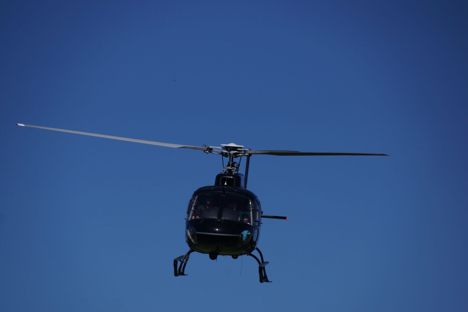 Sony DT 18-250mm F3.5-6.3 sample photo. Helicopter, chopper, aviation photography