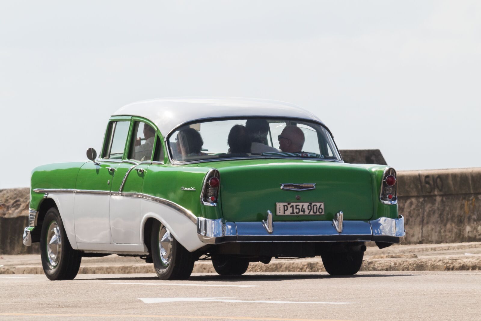 Canon EOS 7D Mark II sample photo. Cuba, havana, car photography