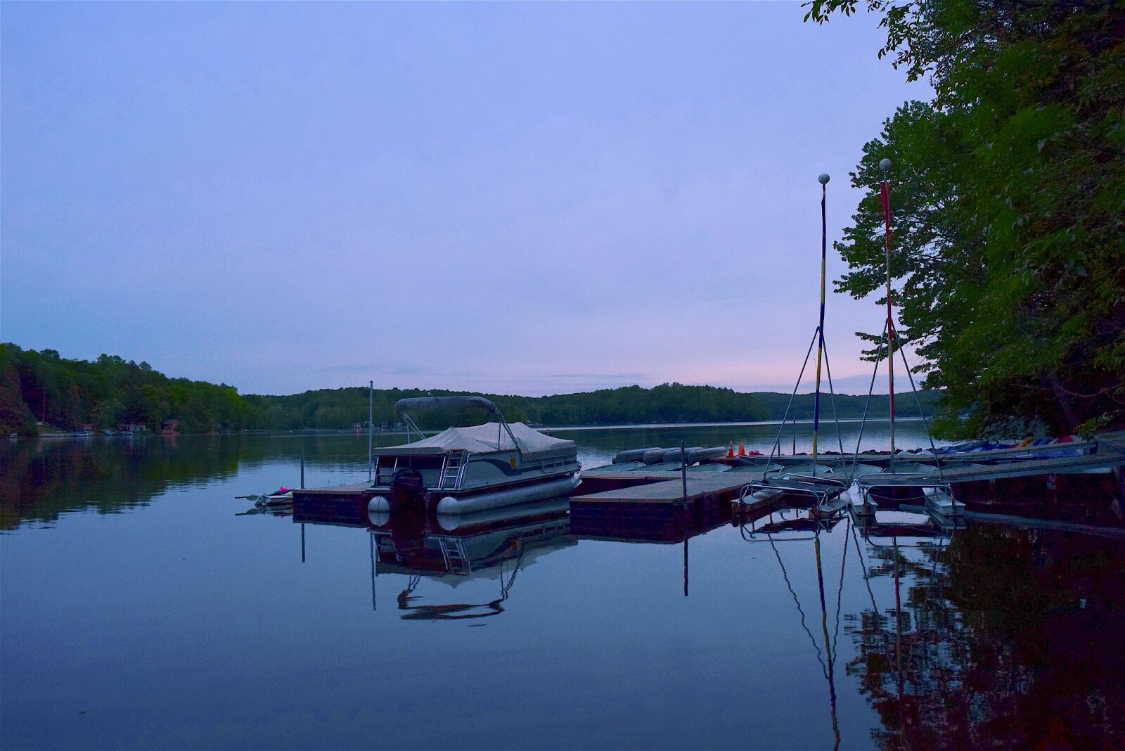 Nikon D3300 sample photo. Boat, shore, lake photography